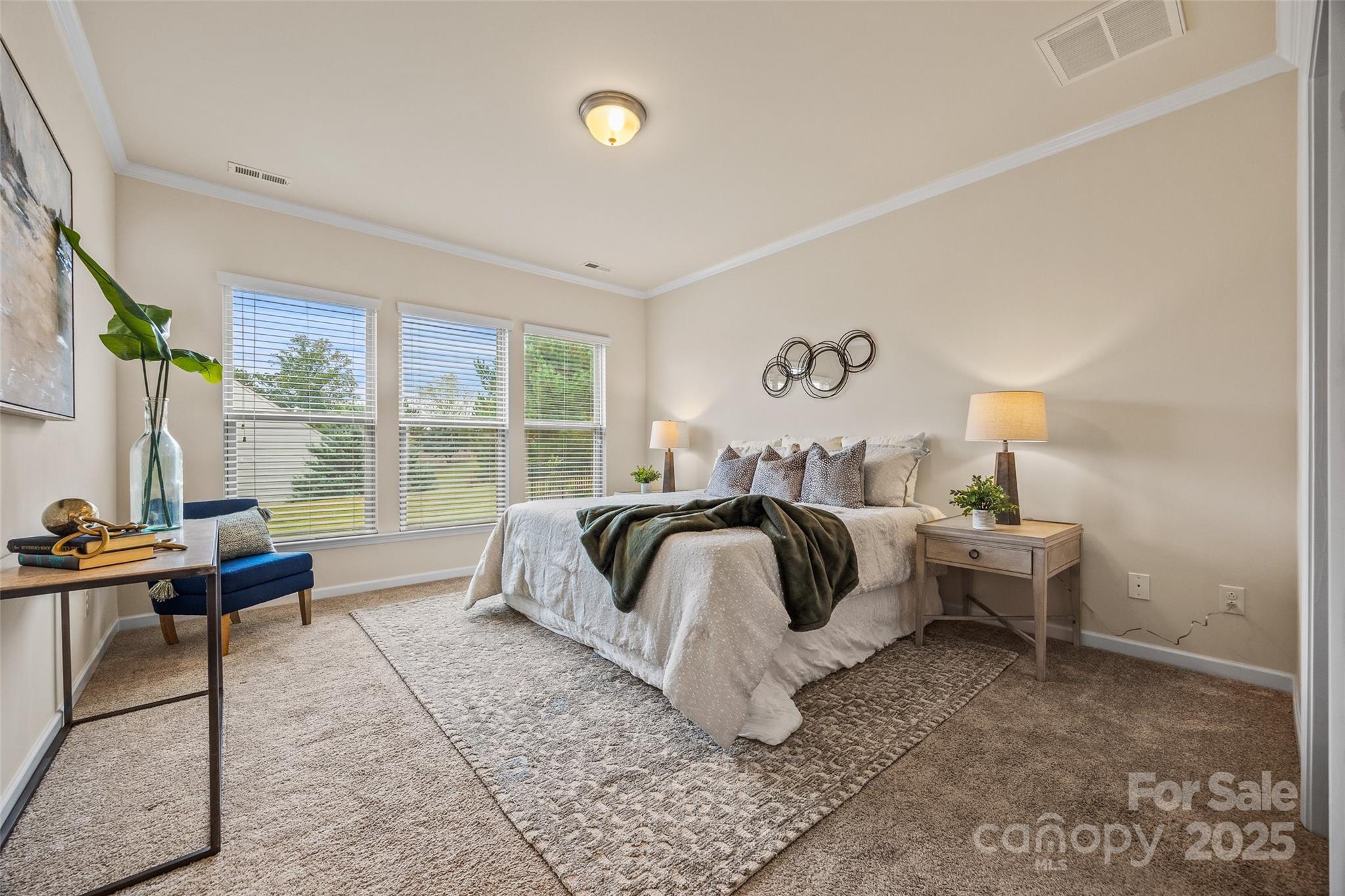 984 Kirby Drive Property Photo 17