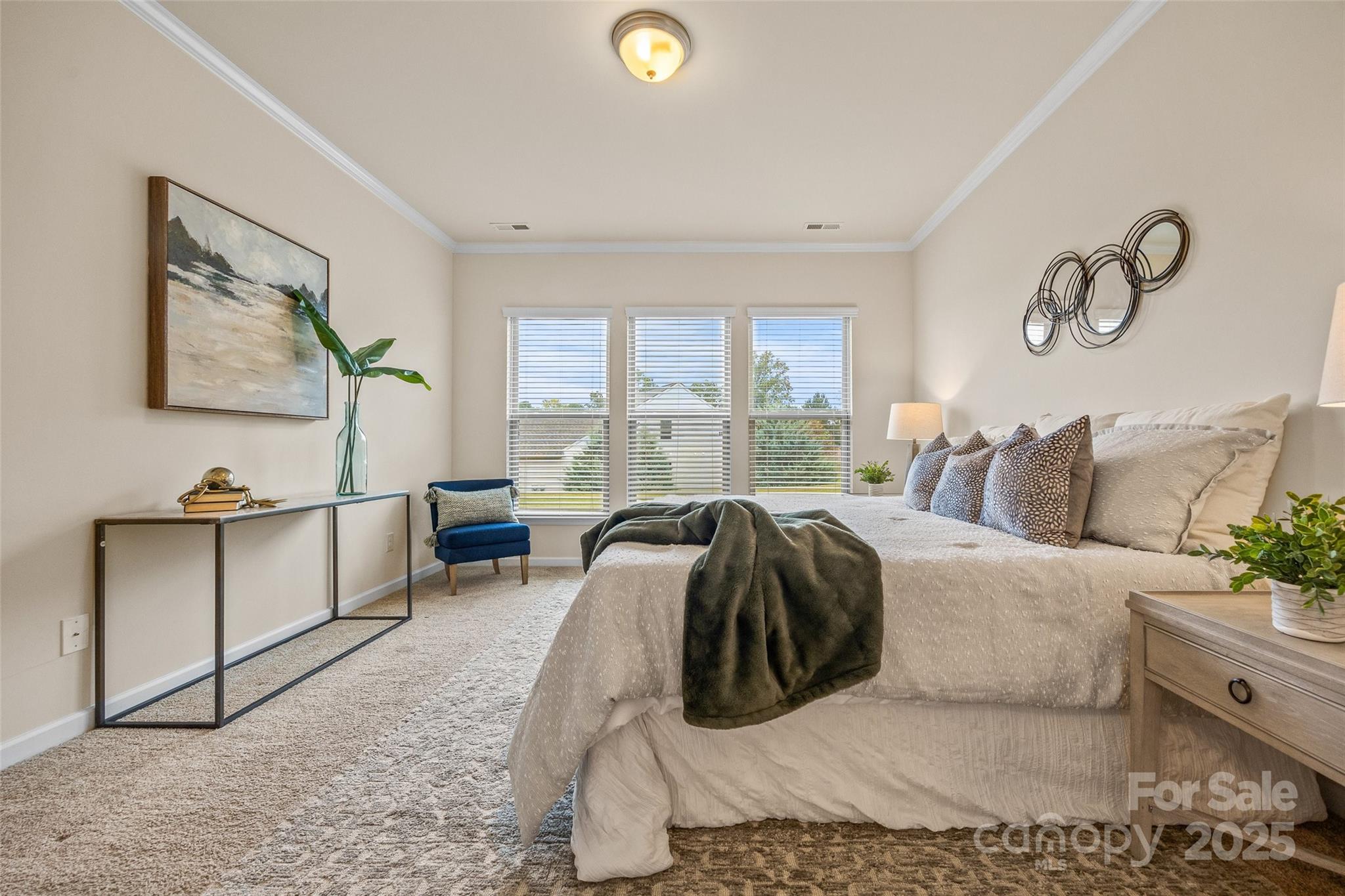 984 Kirby Drive Property Photo 18