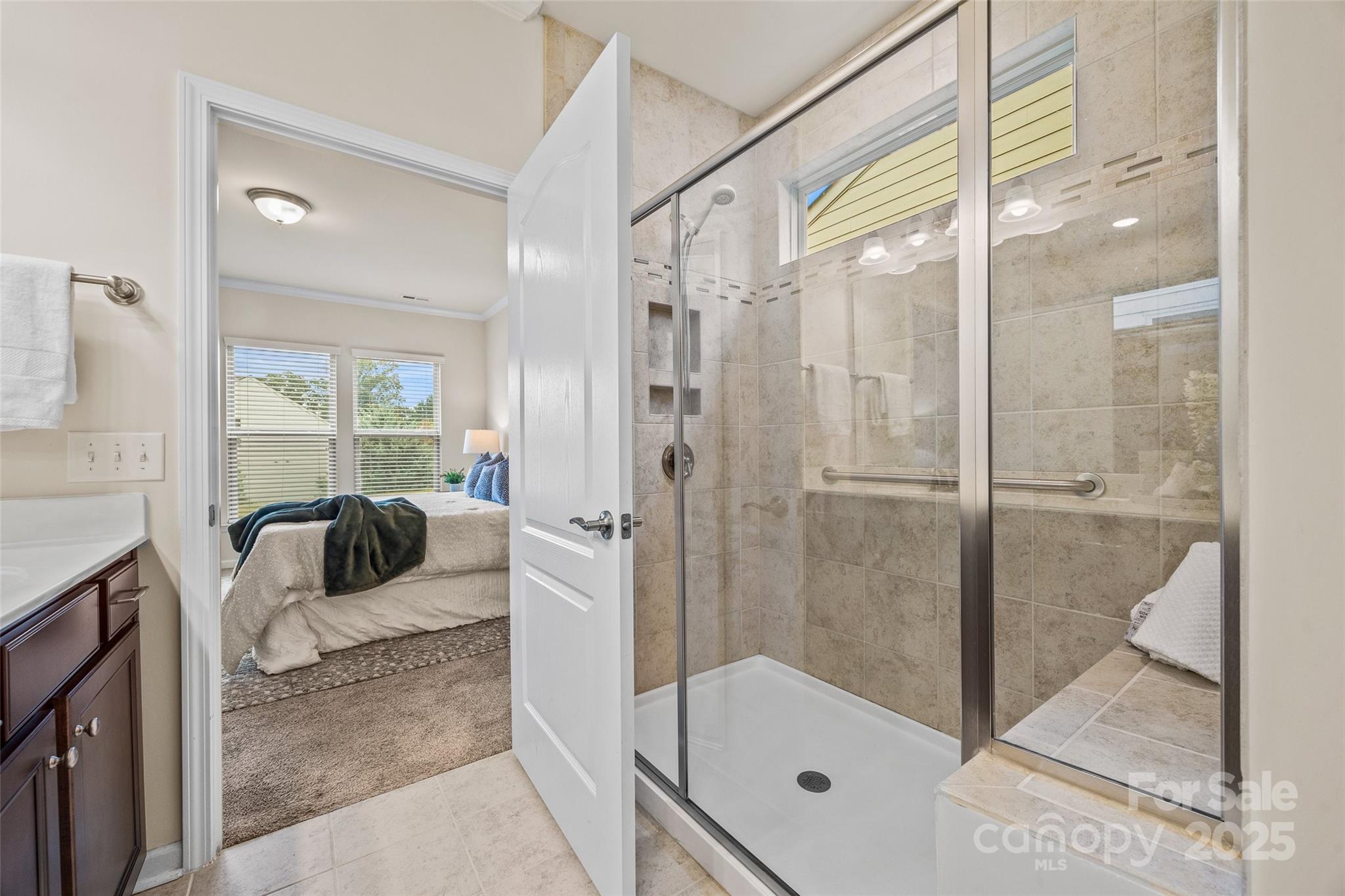 984 Kirby Drive Property Photo 22