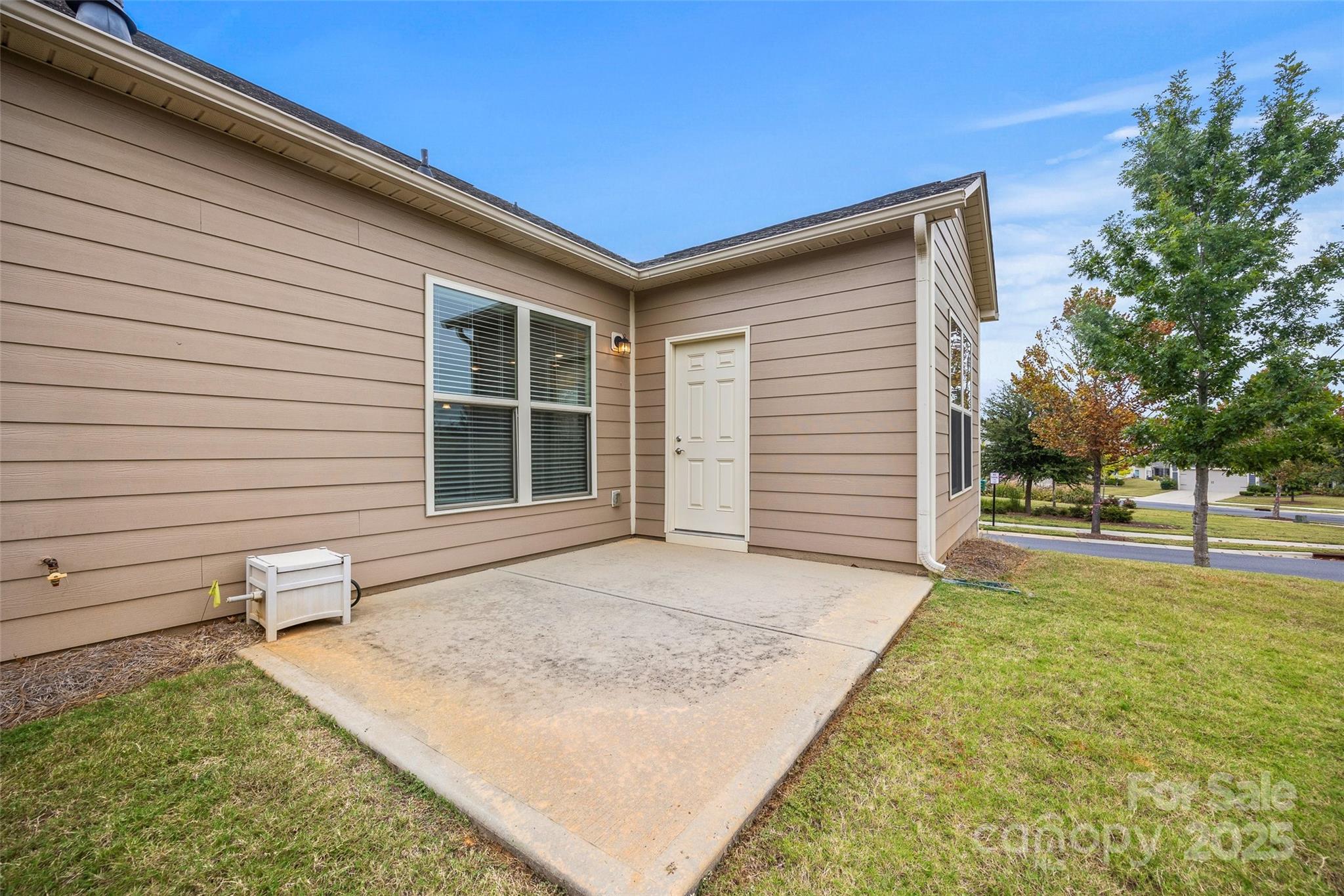 984 Kirby Drive Property Photo 31