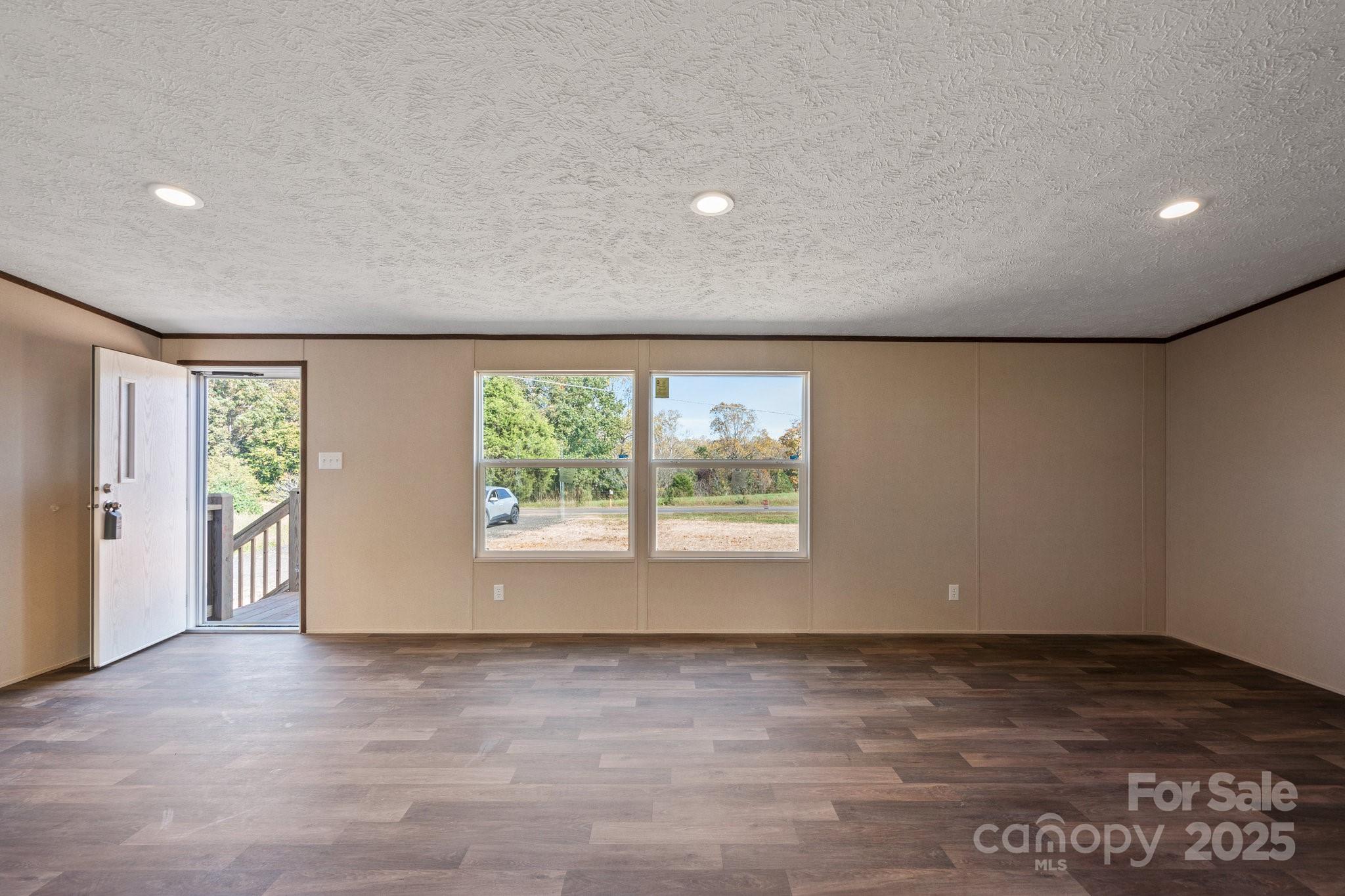 1128 Bethesda Road Property Photo 6