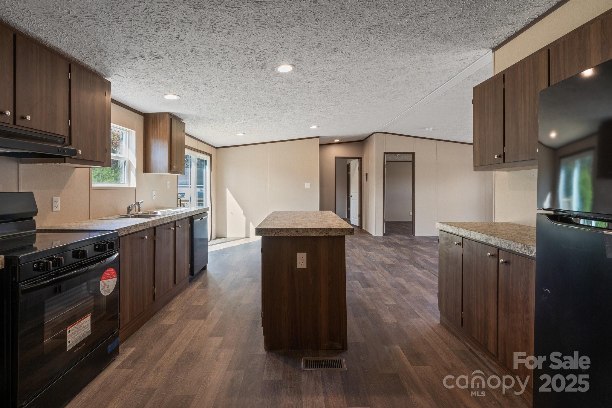1128 Bethesda Road Property Photo 12