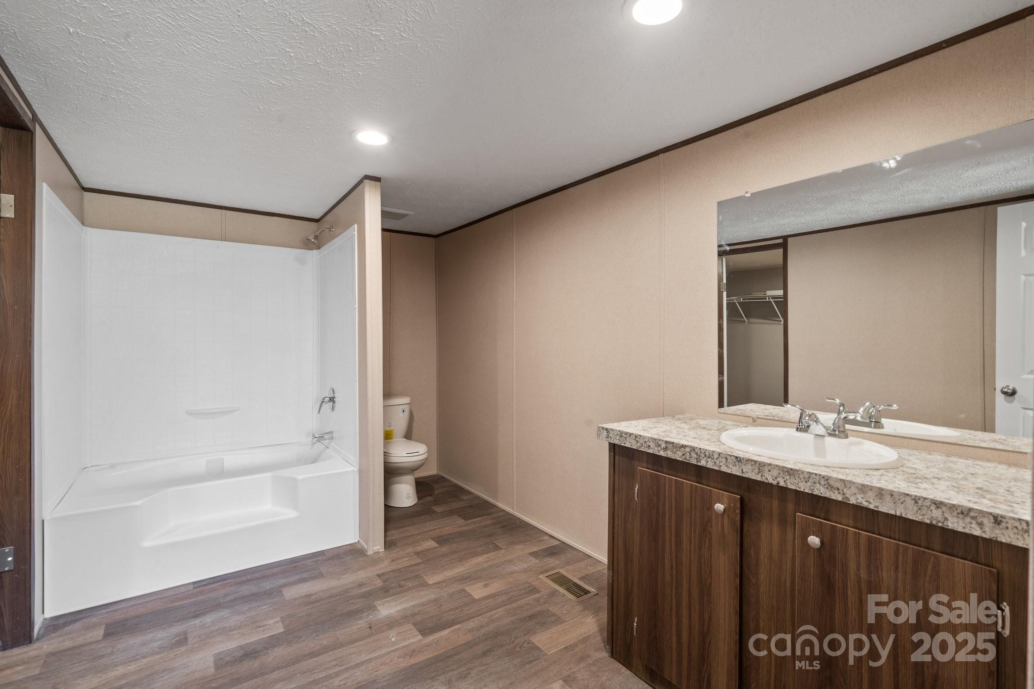1128 Bethesda Road Property Photo 23