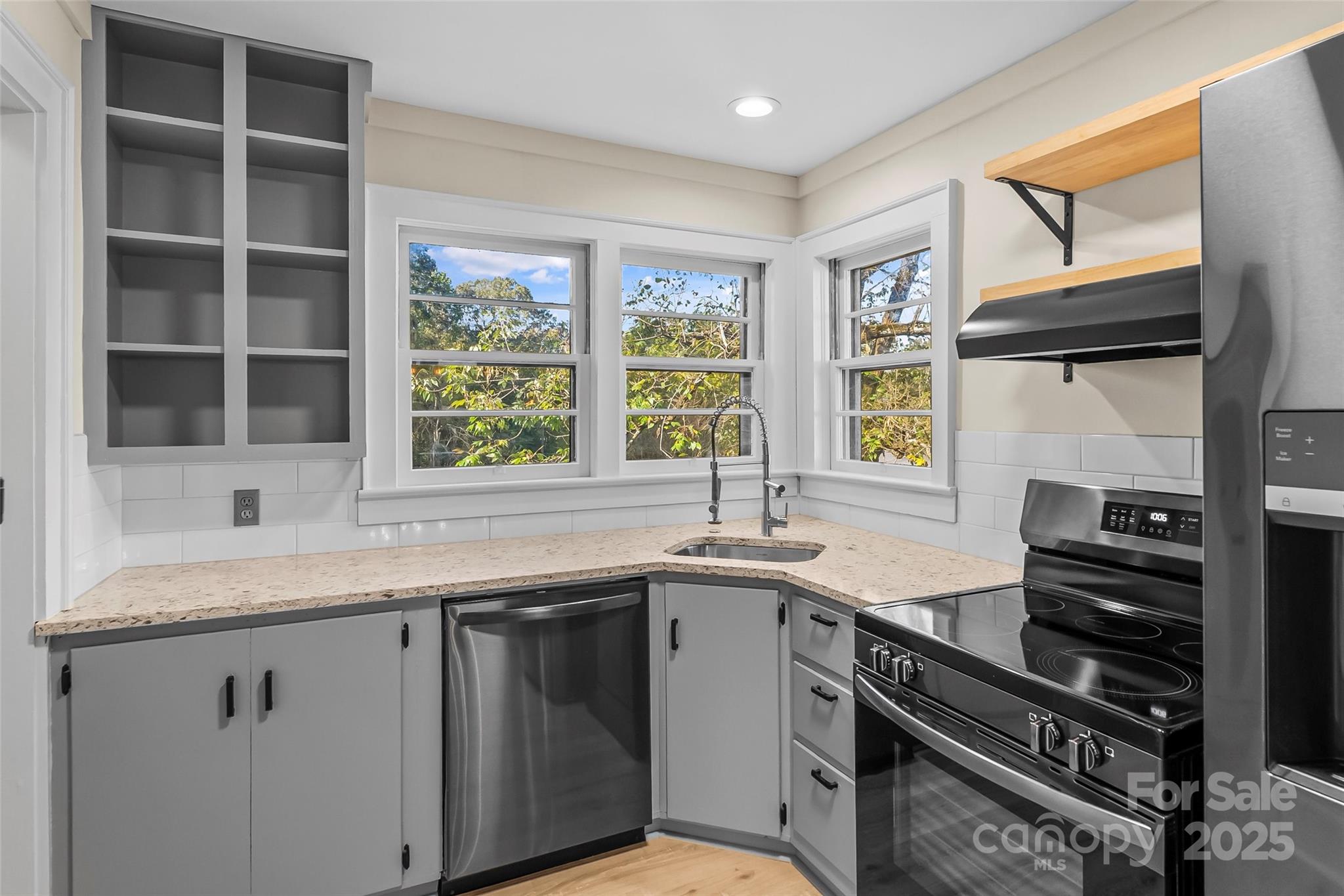105 Walton Road Property Photo 9