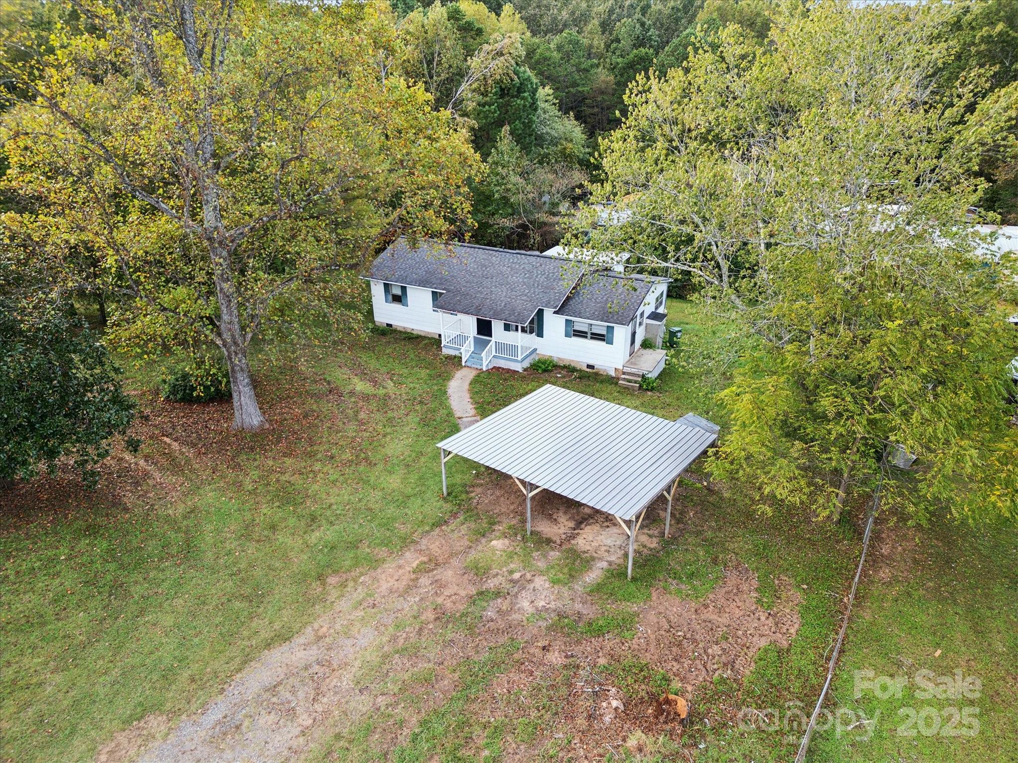 723 Chestnut Ridge Church Road Property Photo 3