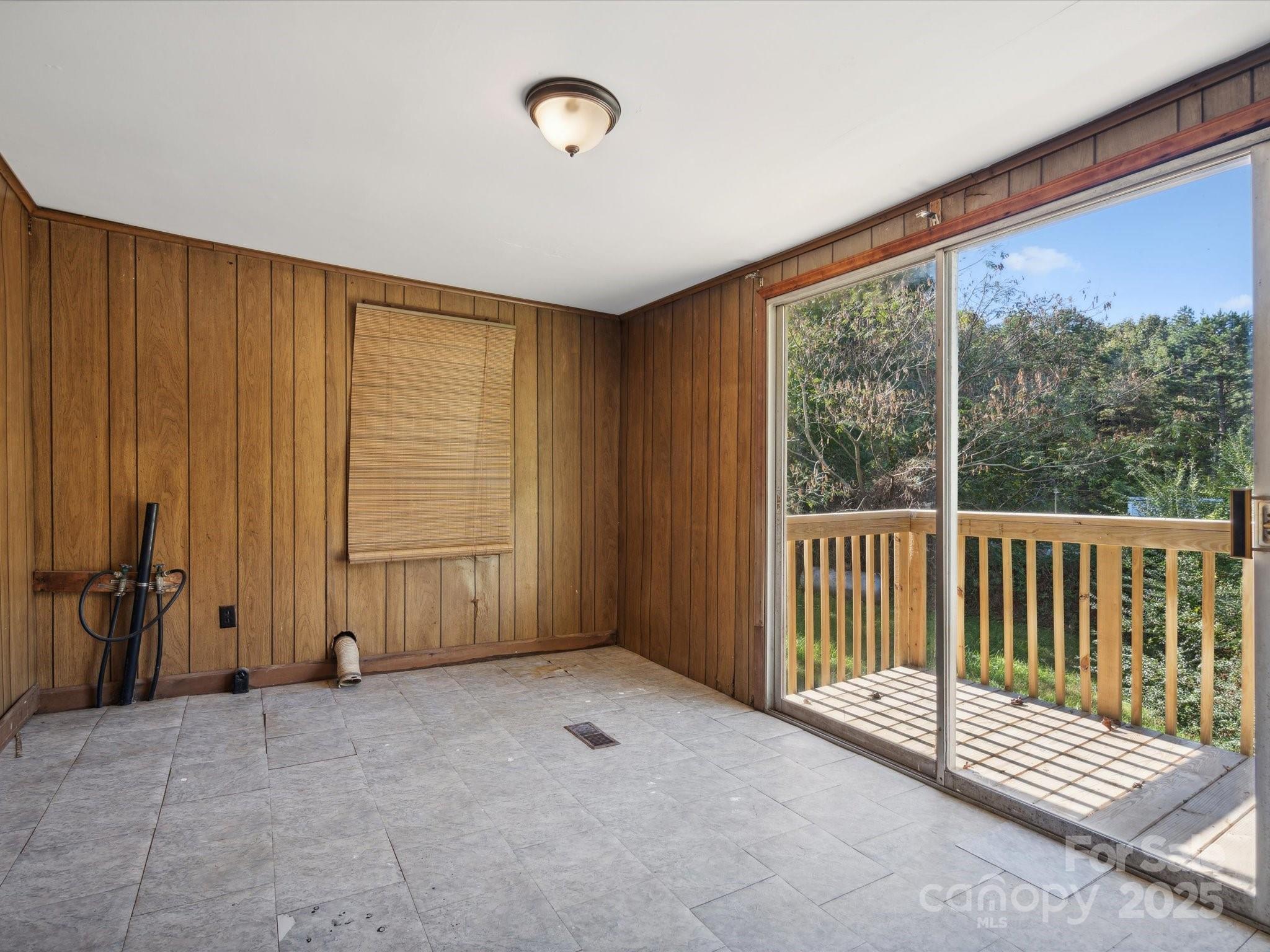 723 Chestnut Ridge Church Road Property Photo 17