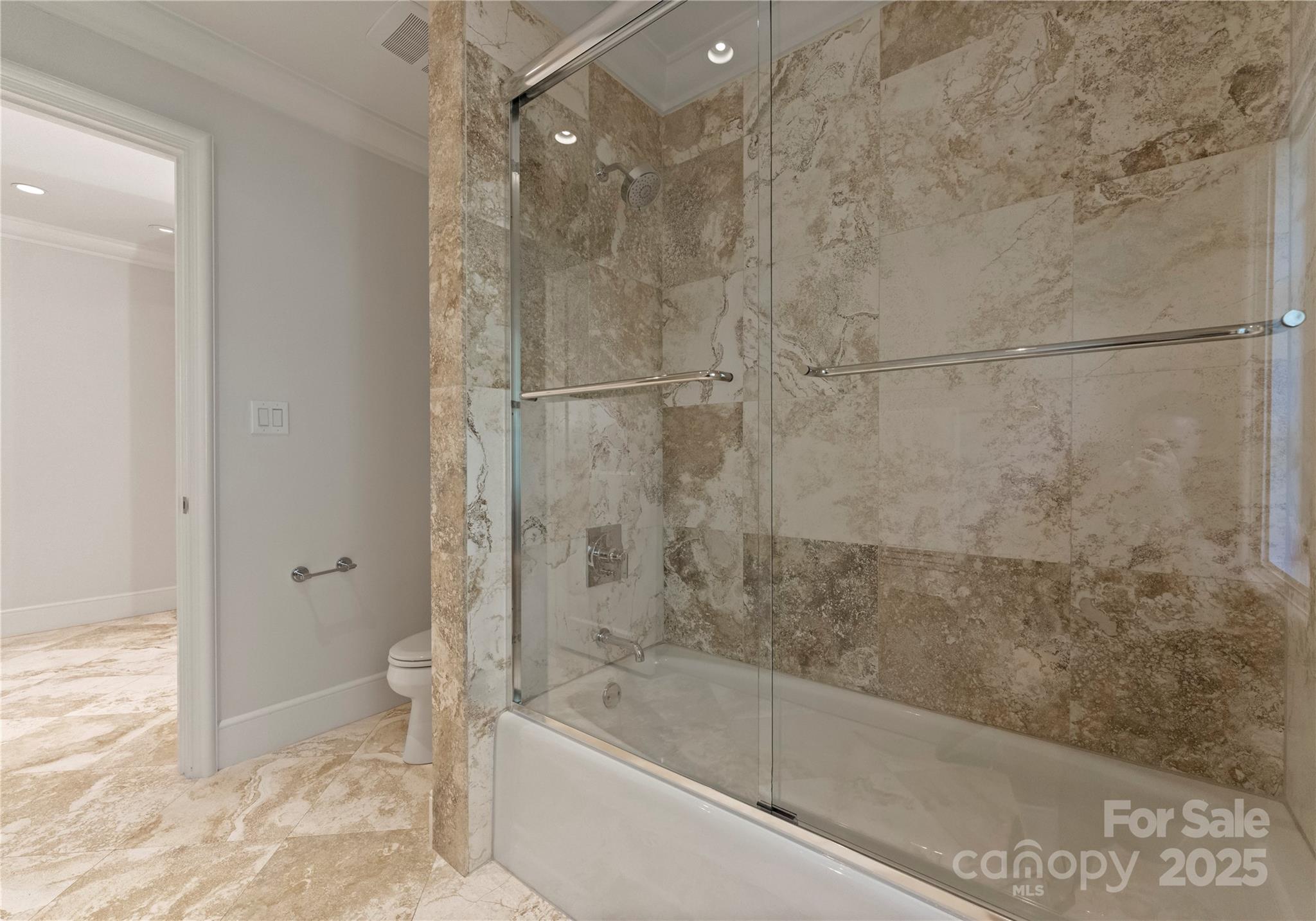 4231 Fox Brook Lane Property Photo 32