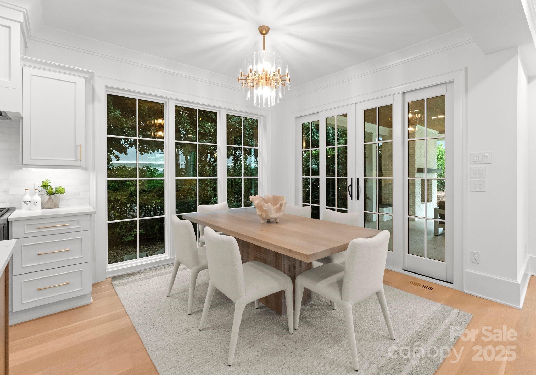 1446 Queens Road Property Photo 8