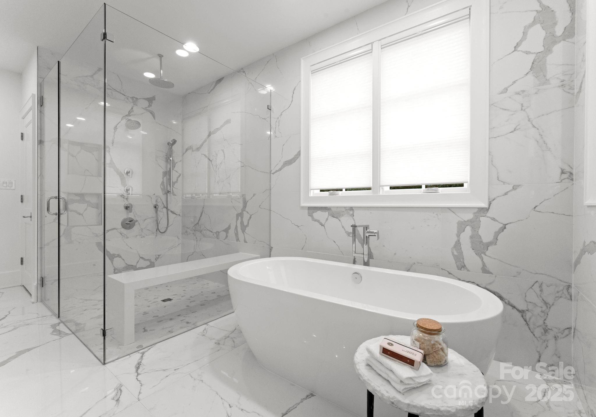 1446 Queens Road Property Photo 17