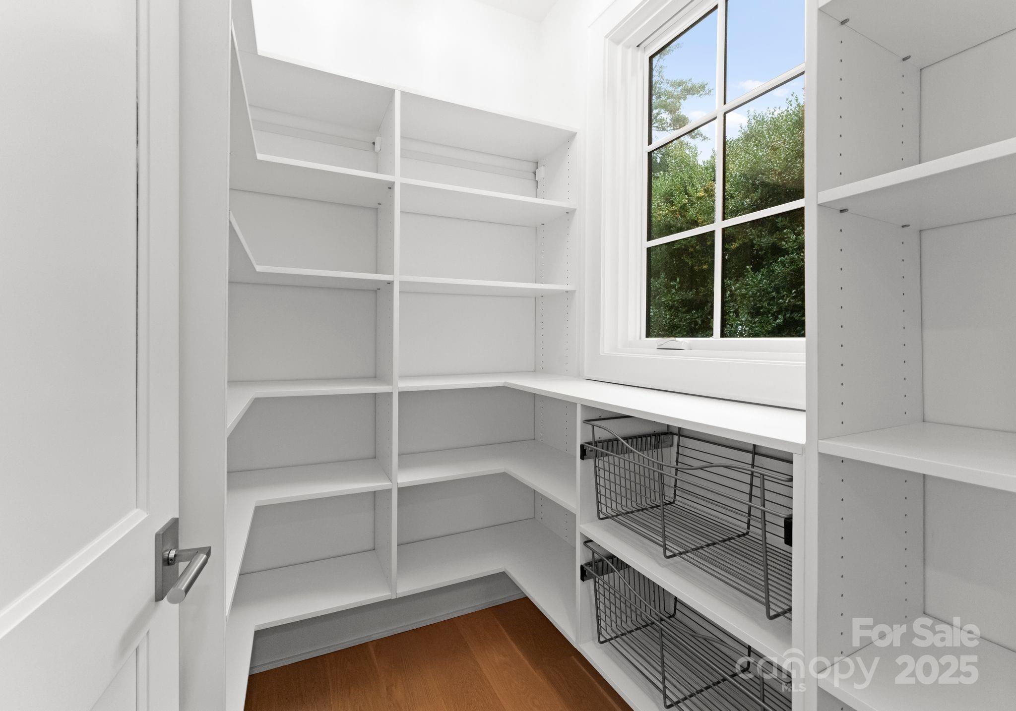 1446 Queens Road Property Photo 33