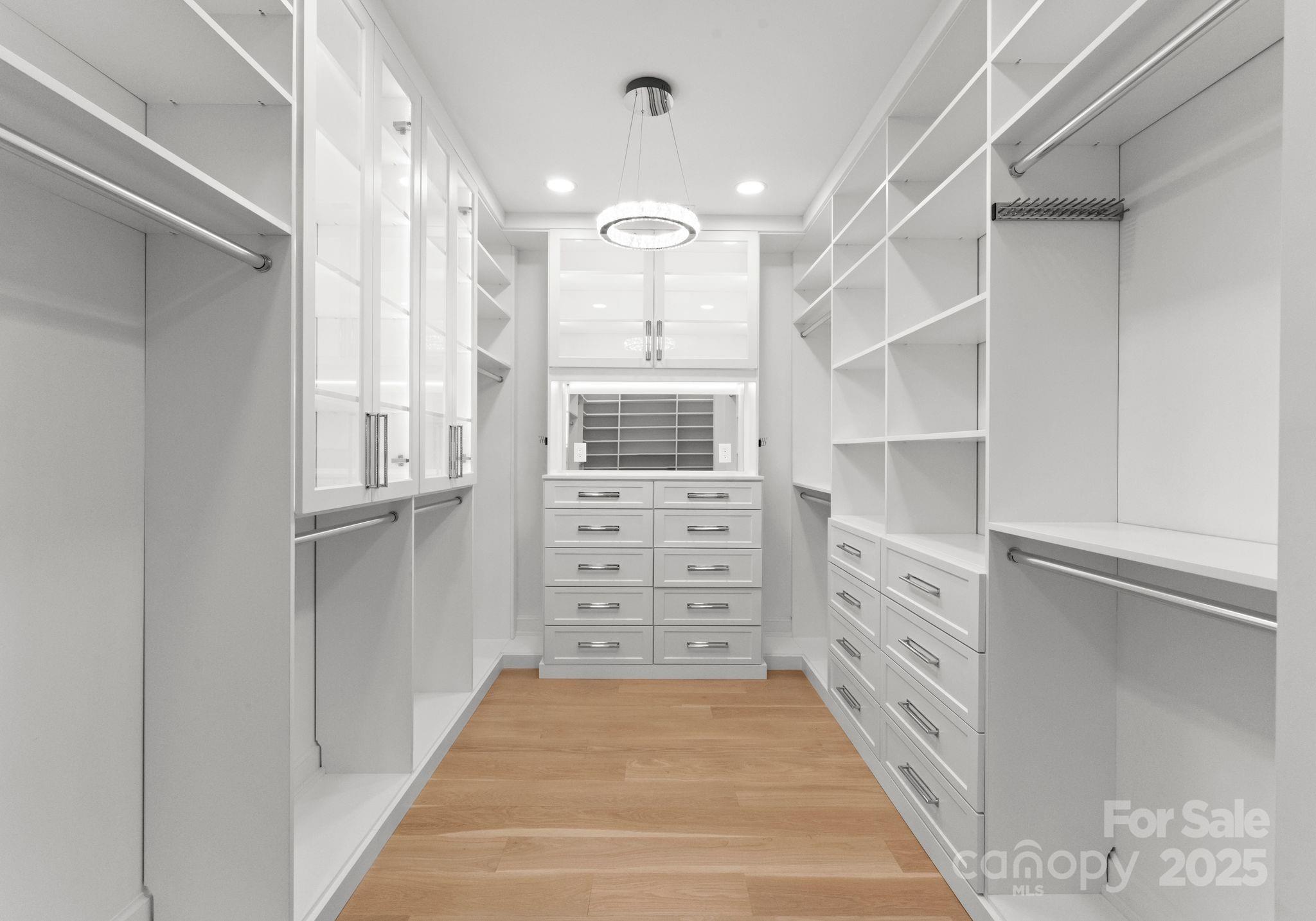 1446 Queens Road Property Photo 37