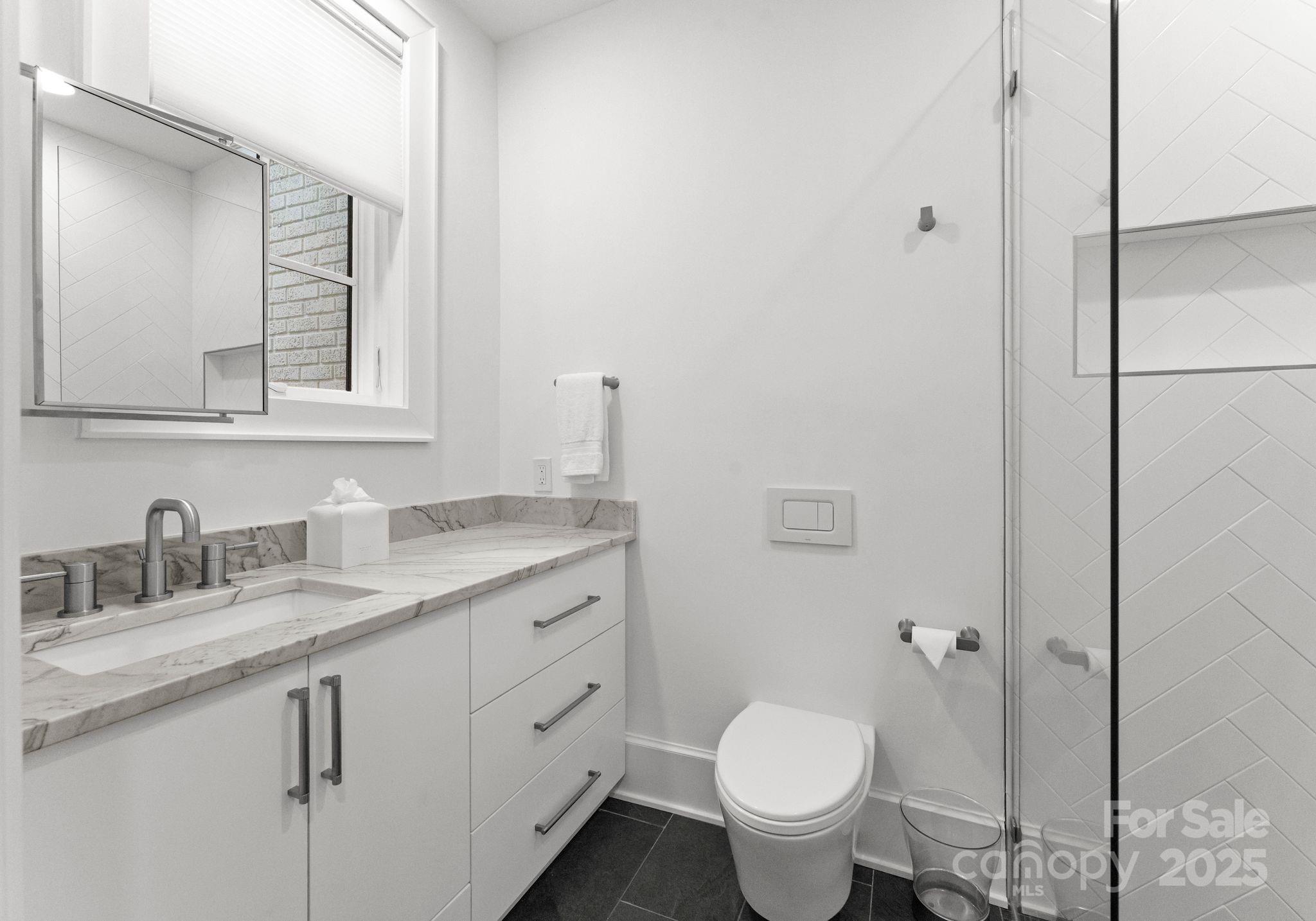1446 Queens Road Property Photo 39