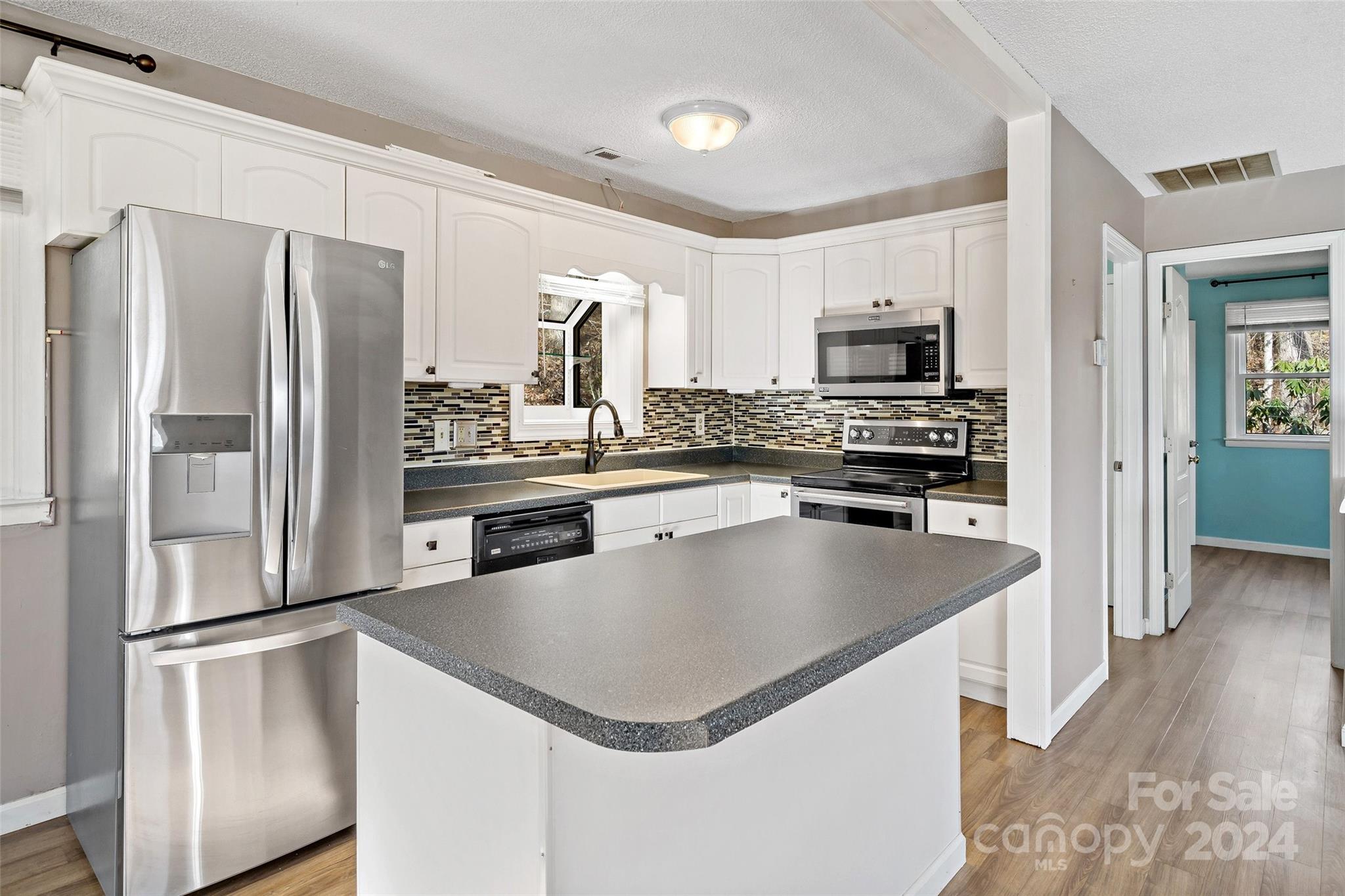 123 Avondale Ridge Road Property Photo 14