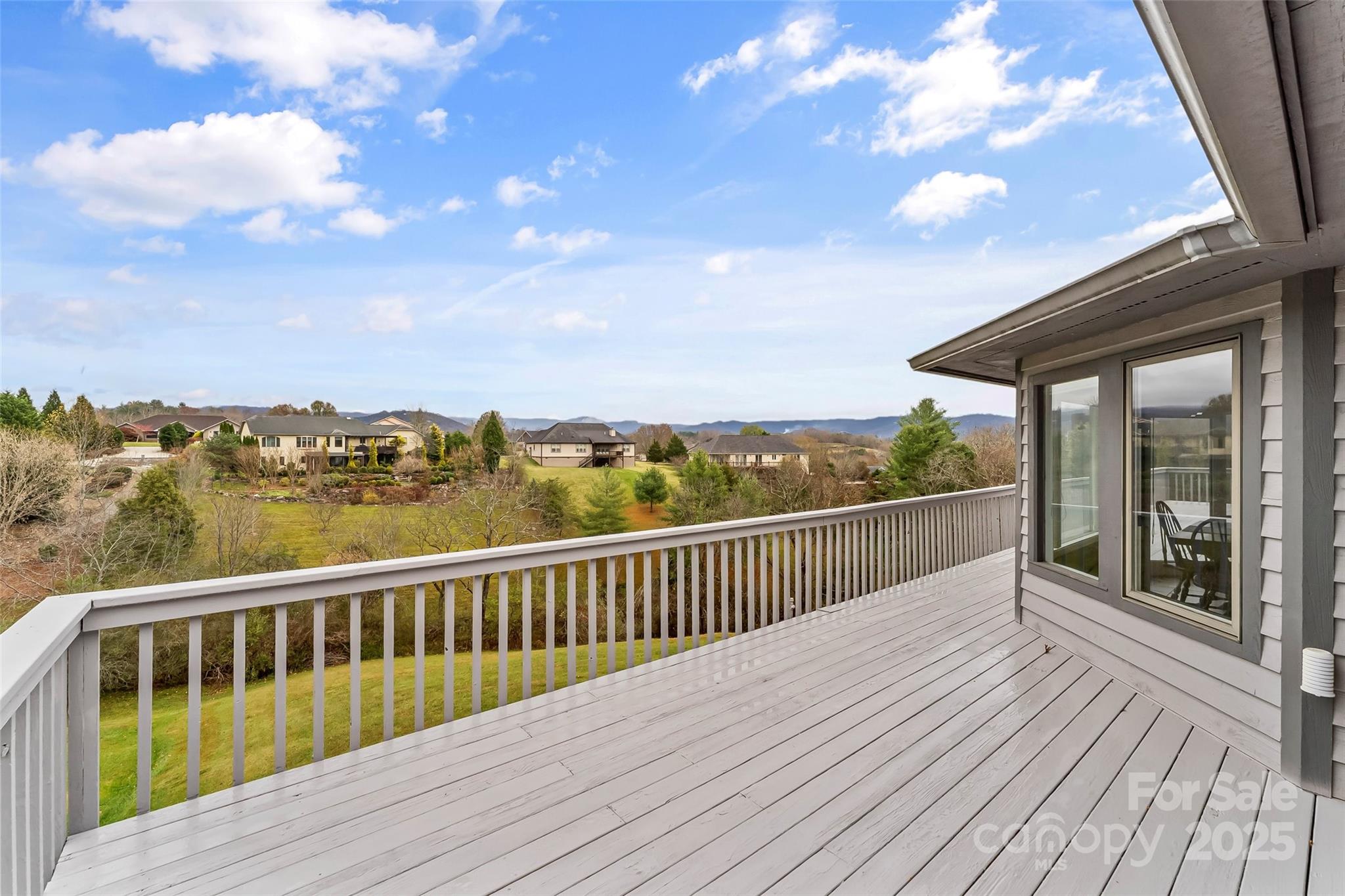 24 Loridon Drive Property Photo 1