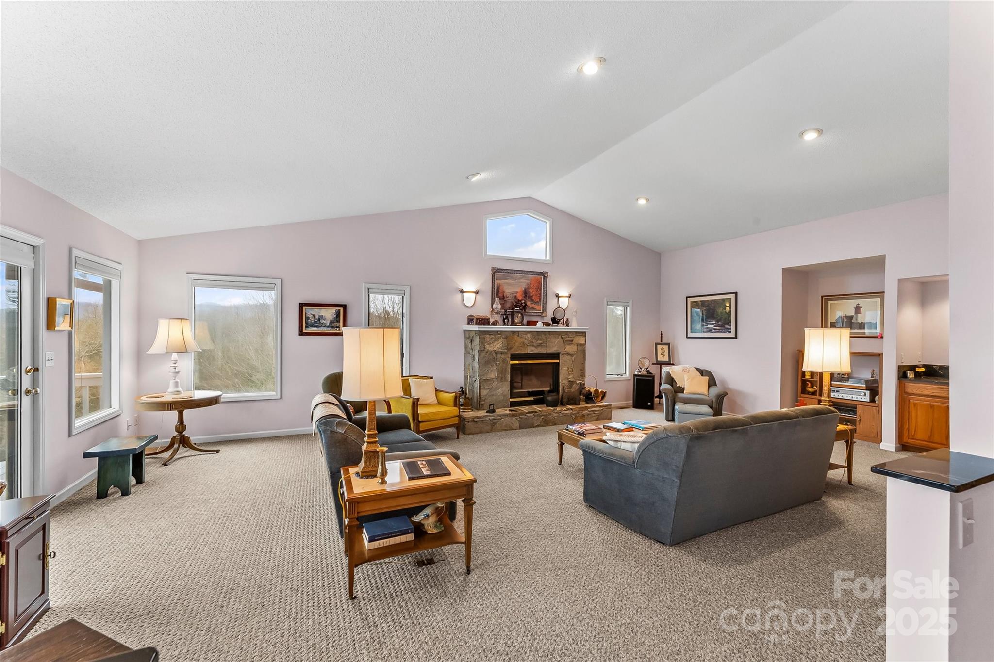 24 Loridon Drive Property Photo 6