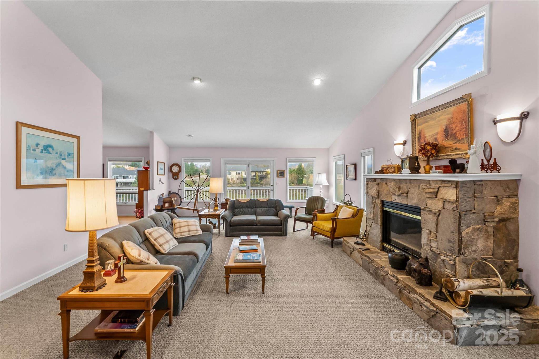 24 Loridon Drive Property Photo 8