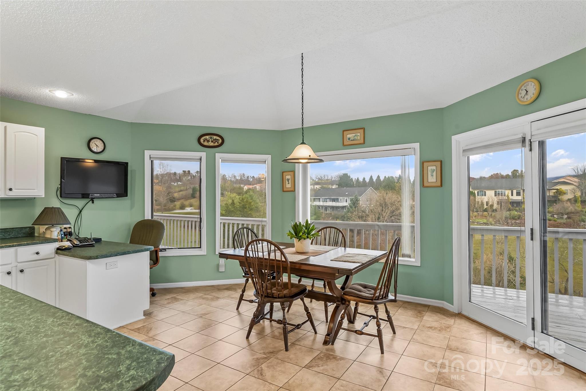 24 Loridon Drive Property Photo 11