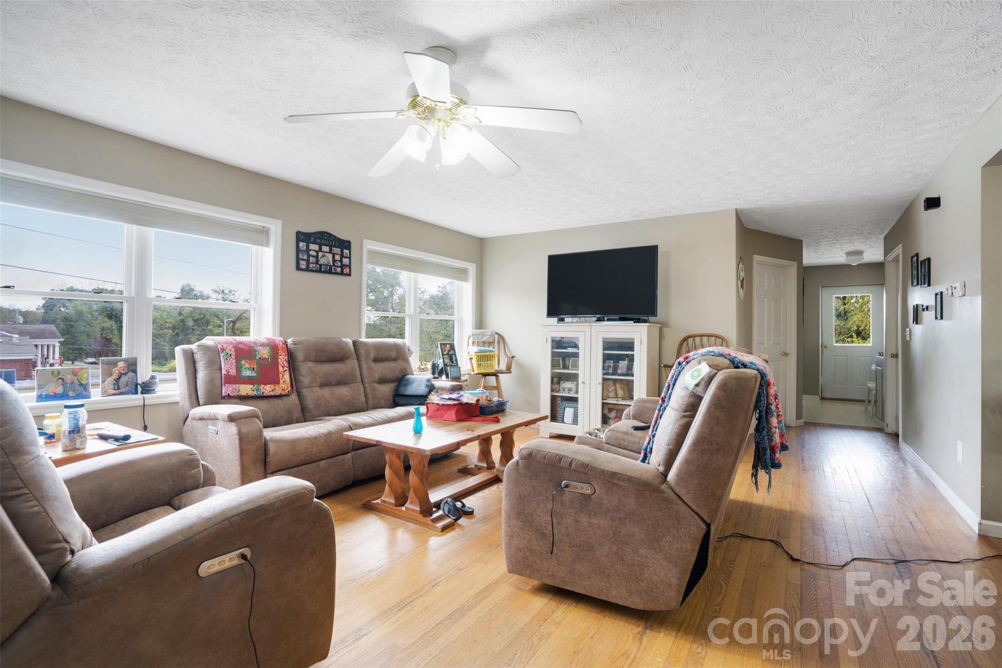 6 Sanderson Street Property Photo 5