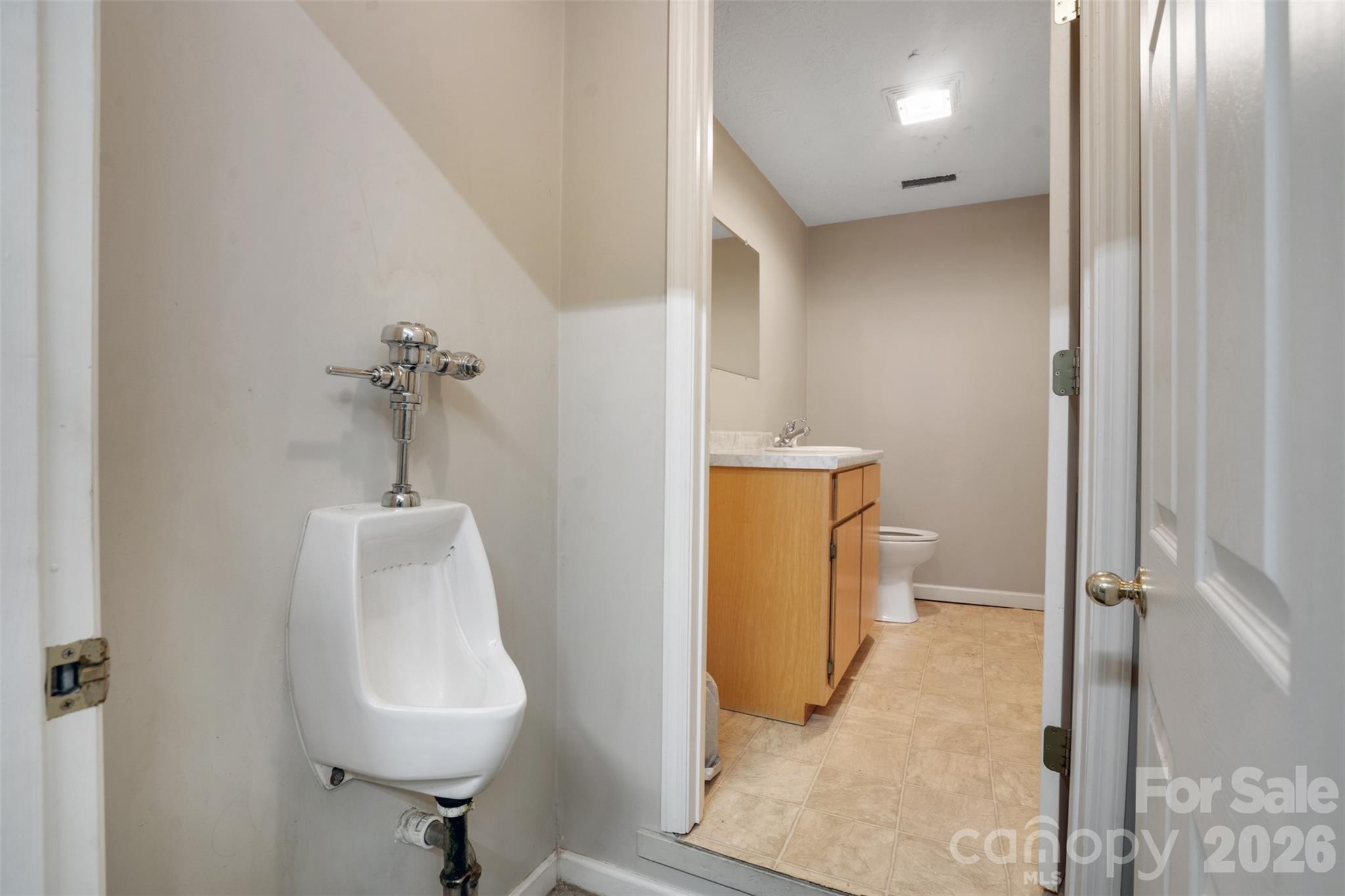 6 Sanderson Street Property Photo 36