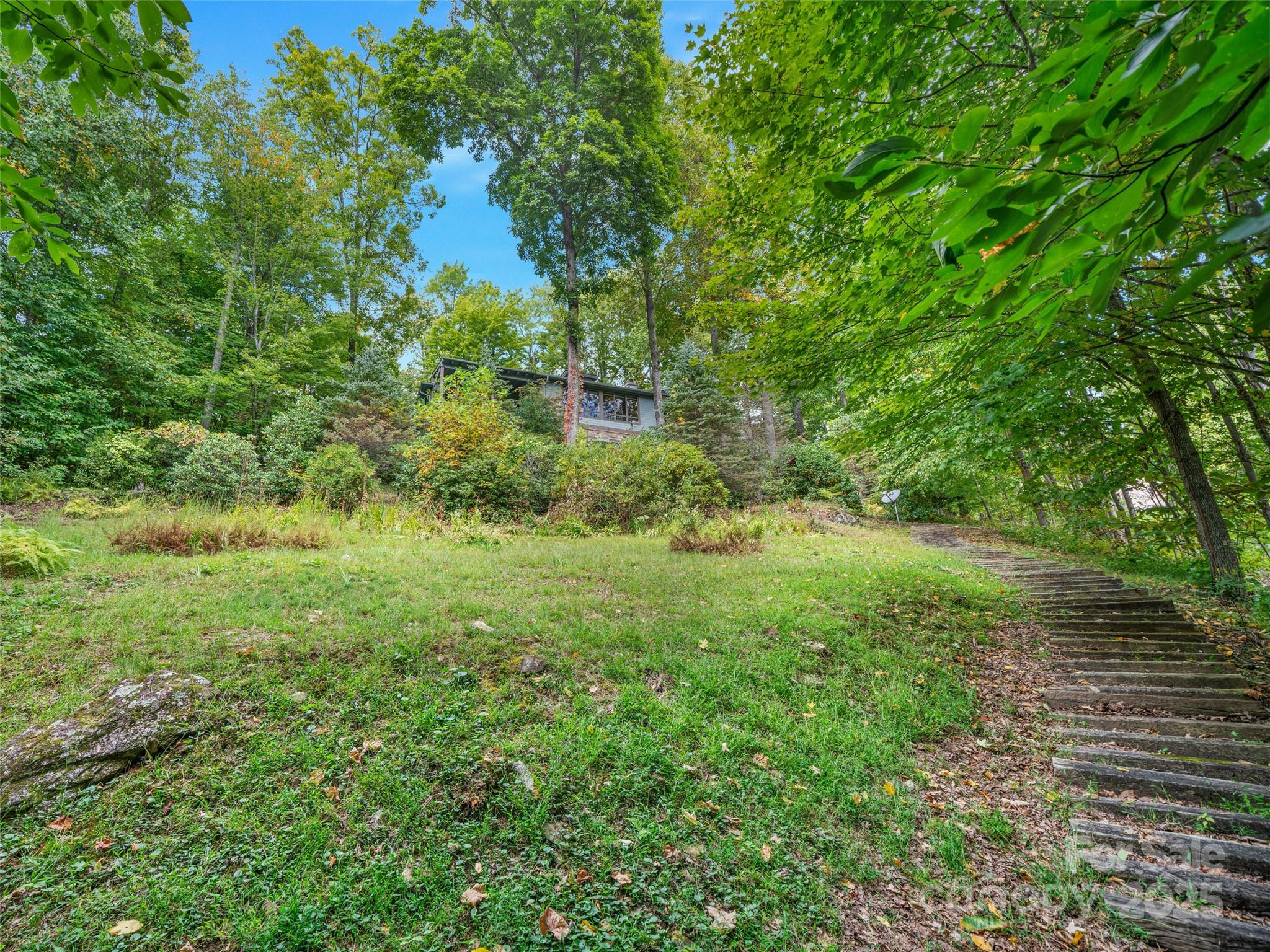 393 Deer Trail Drive Property Photo 32