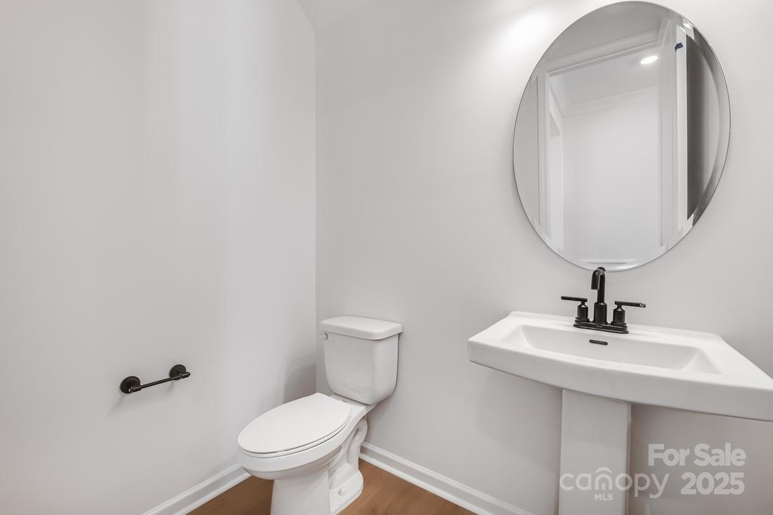5735 Allburn Parkway Property Photo 9