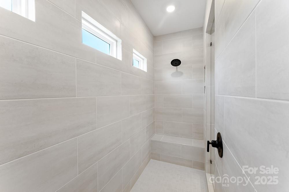 5735 Allburn Parkway Property Photo 14
