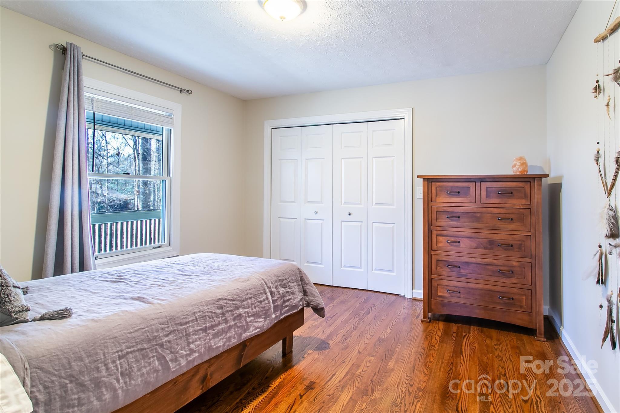 101 Meadowcrest Drive Property Photo 18