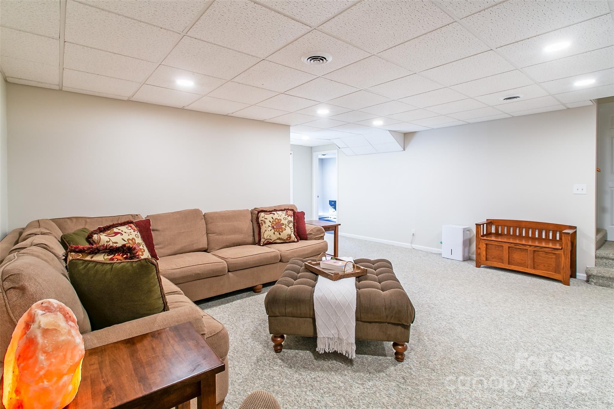 101 Meadowcrest Drive Property Photo 26