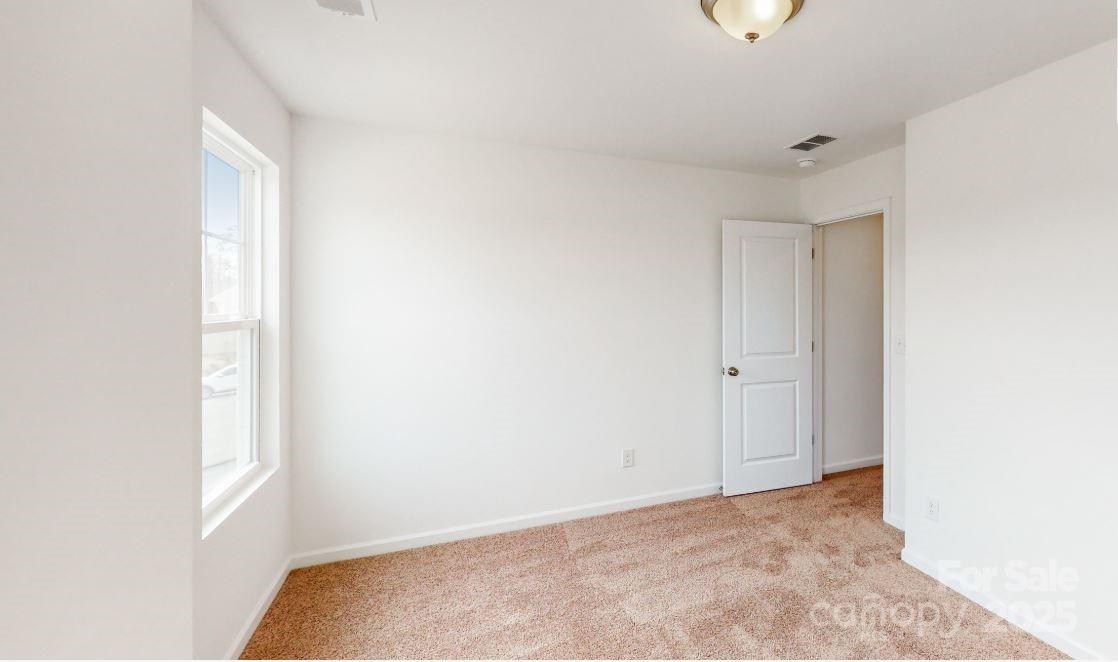 2074 Van Buren Road Property Photo 15