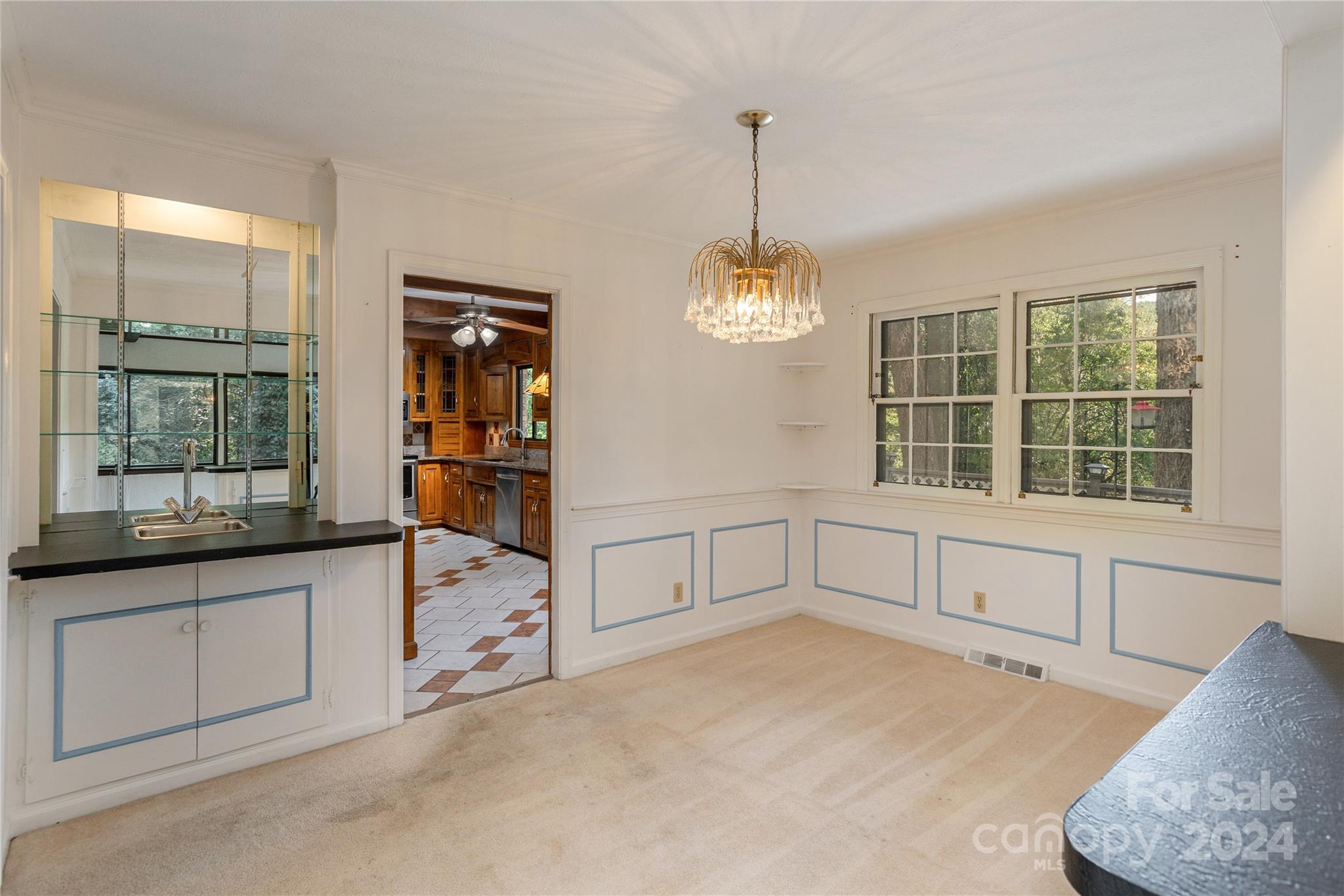 1010 Indian Hill Road Property Photo 10