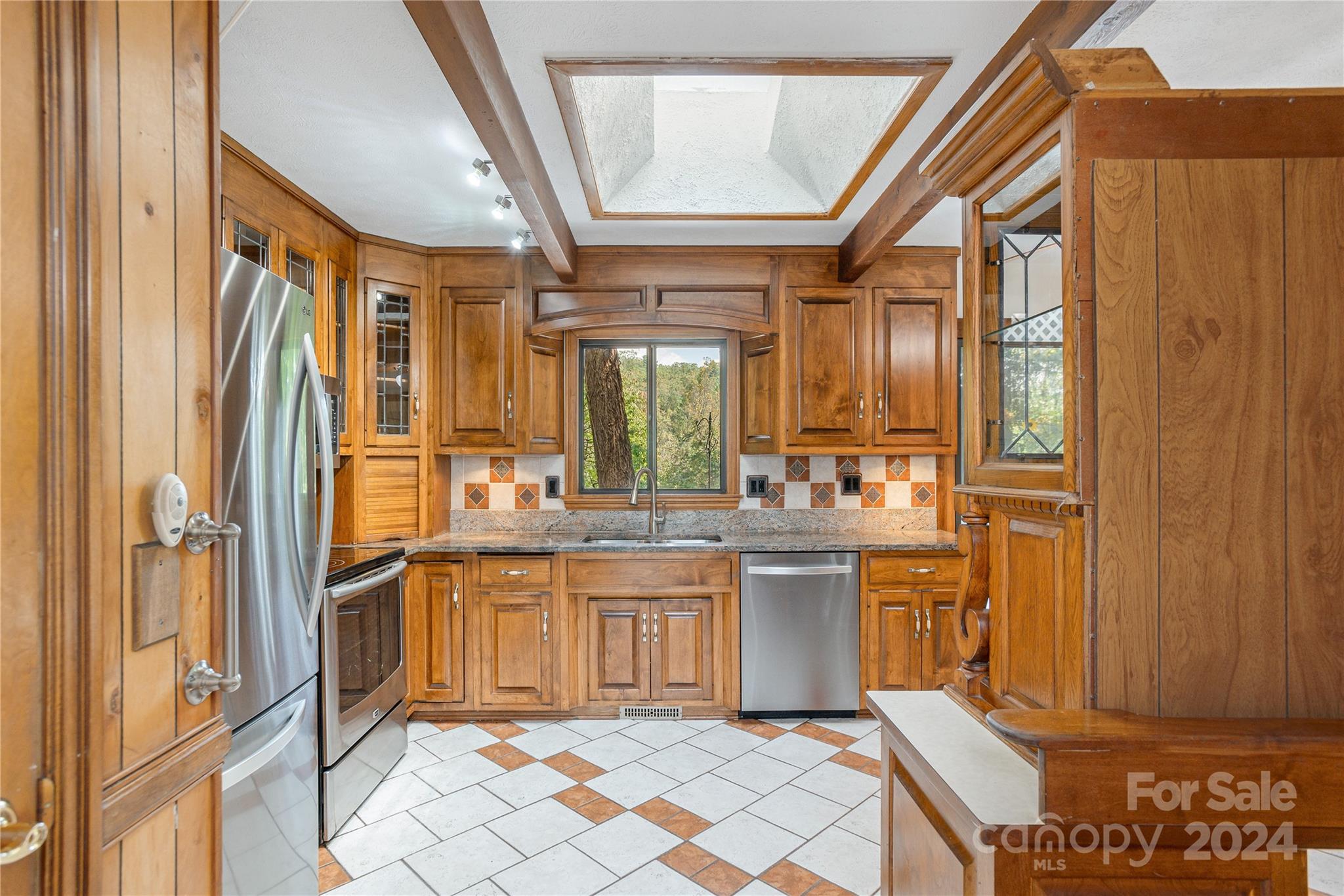 1010 Indian Hill Road Property Photo 14