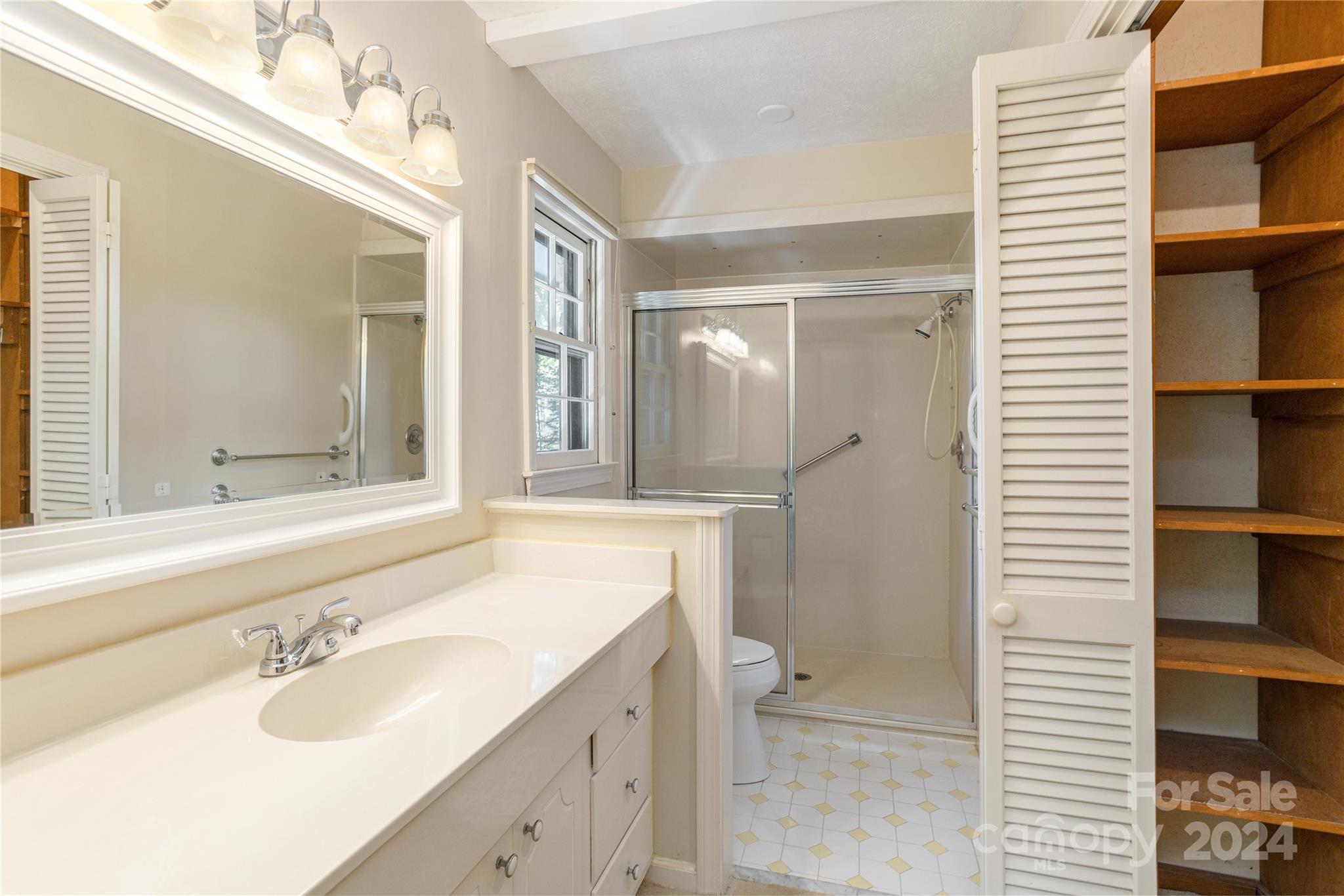 1010 Indian Hill Road Property Photo 25