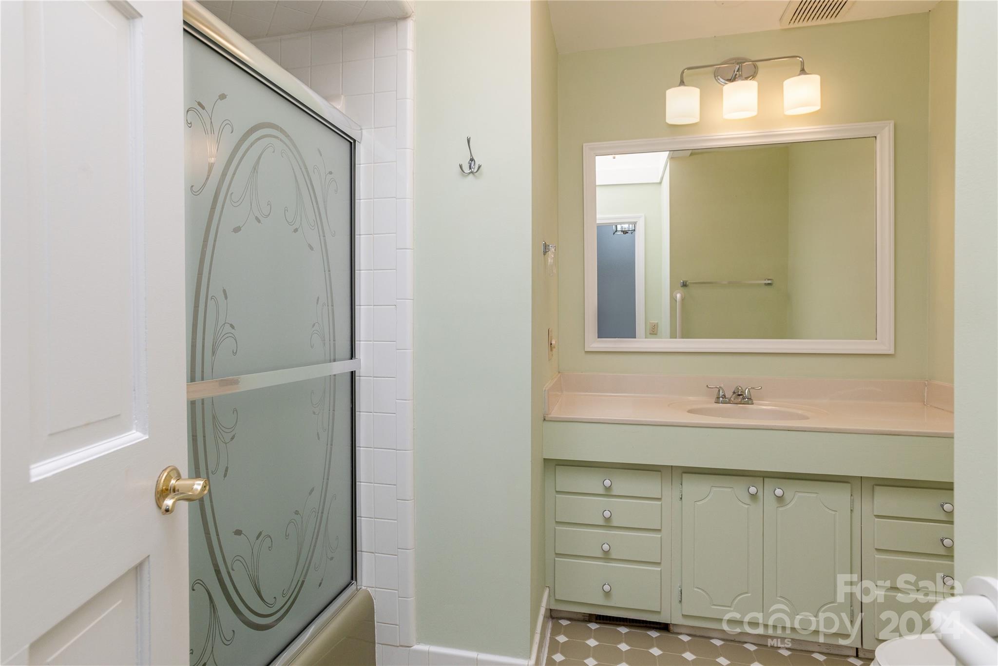 1010 Indian Hill Road Property Photo 28