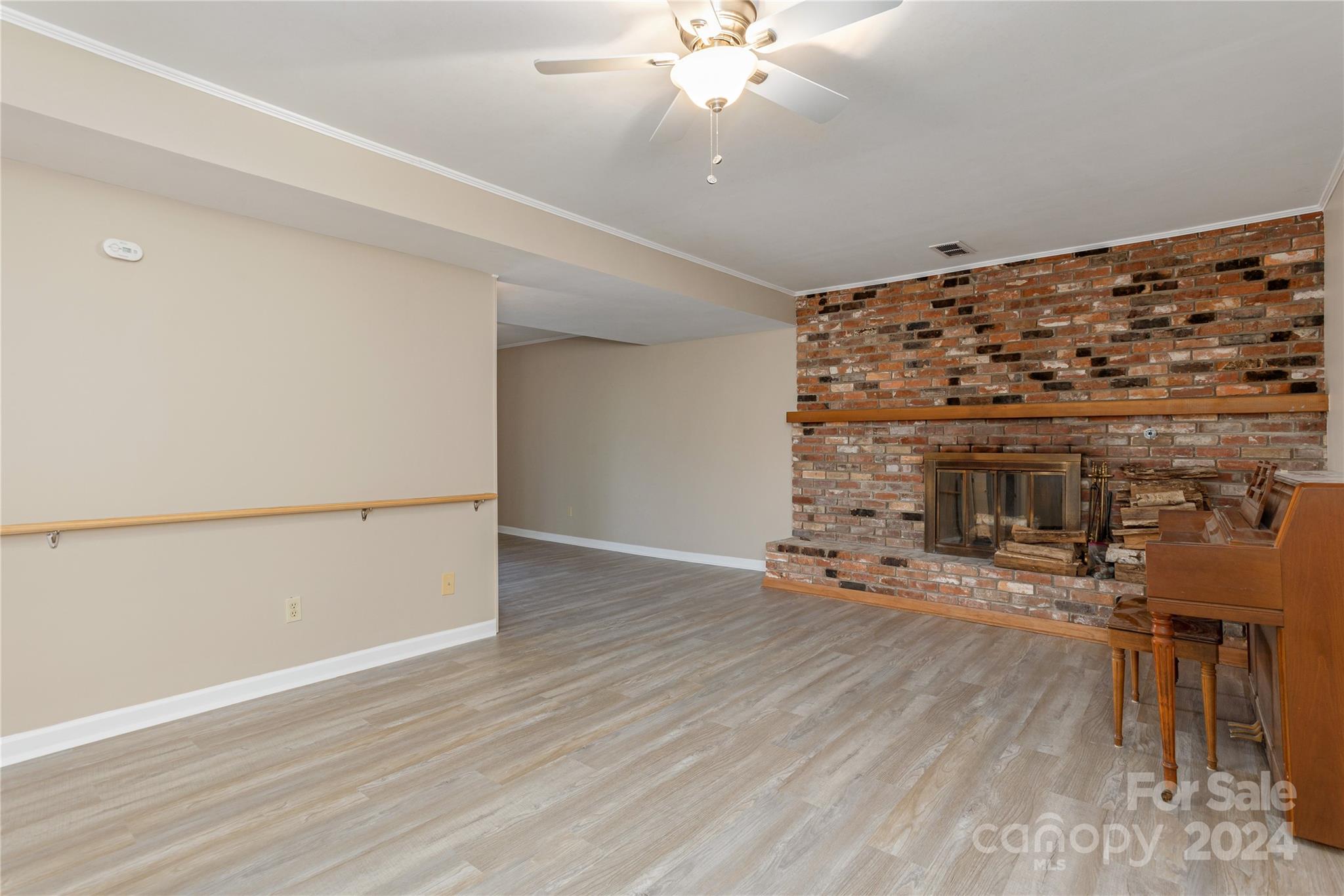1010 Indian Hill Road Property Photo 32