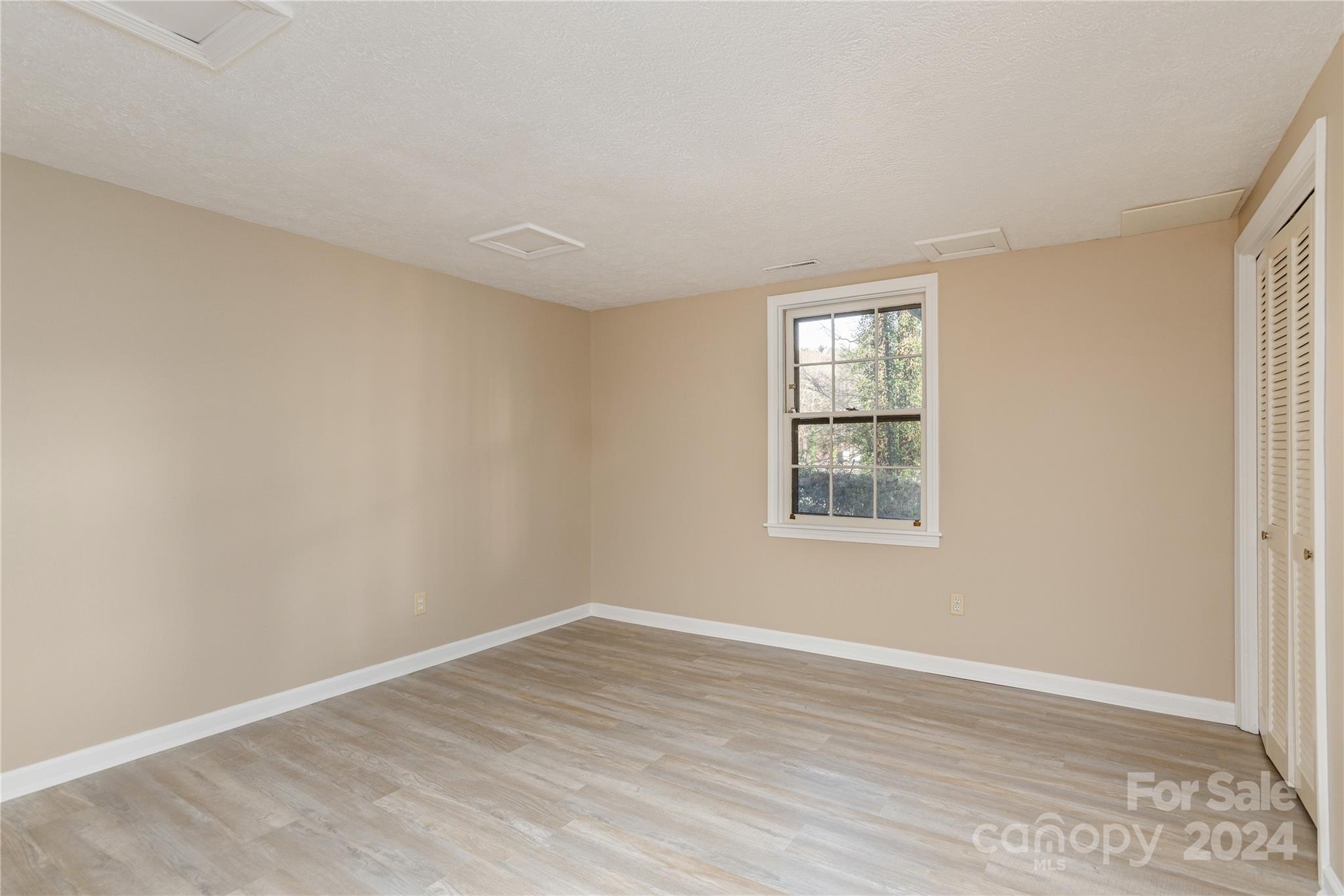 1010 Indian Hill Road Property Photo 34
