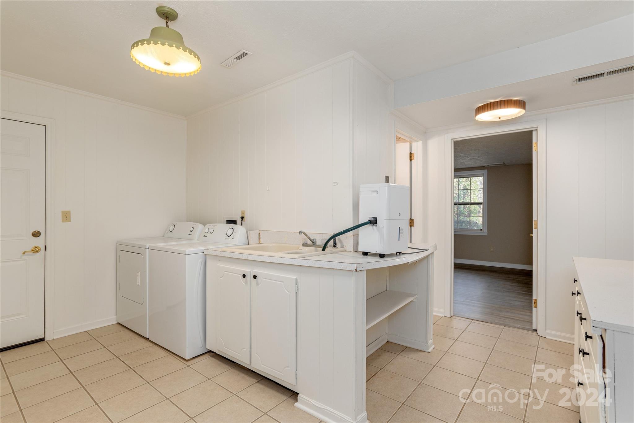 1010 Indian Hill Road Property Photo 36