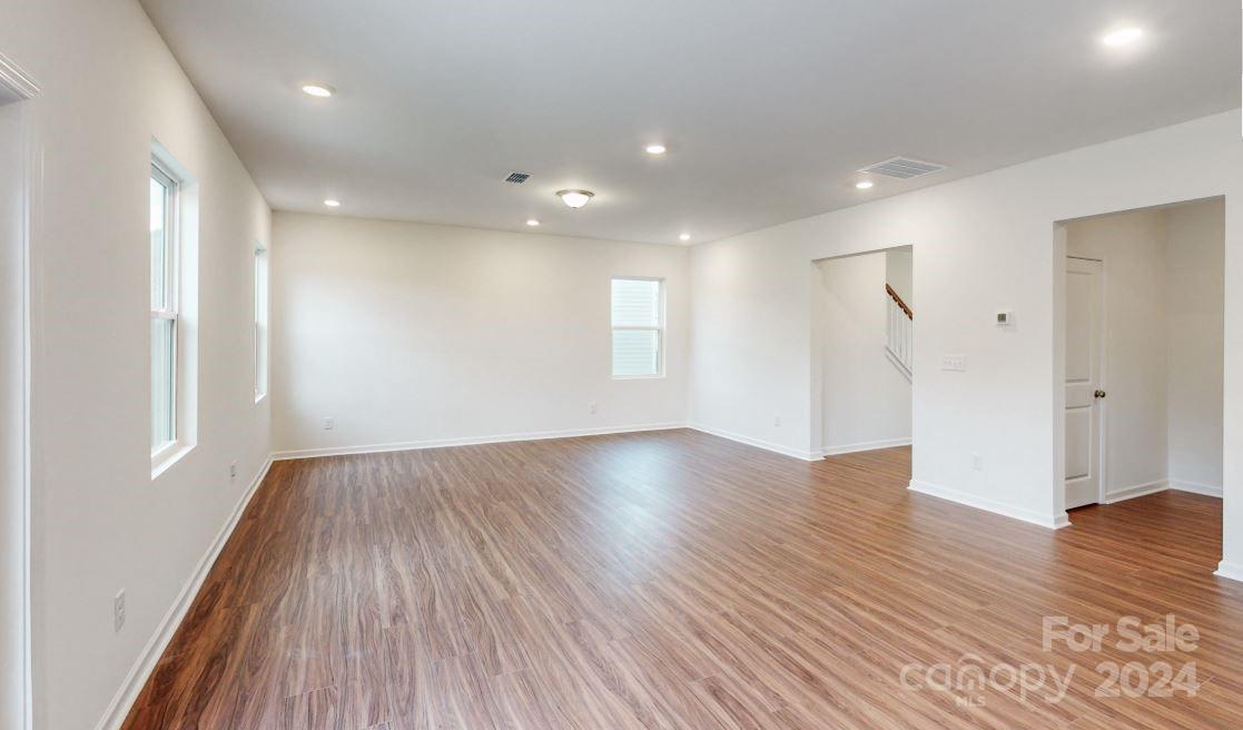 233 Winford Road Property Photo 6