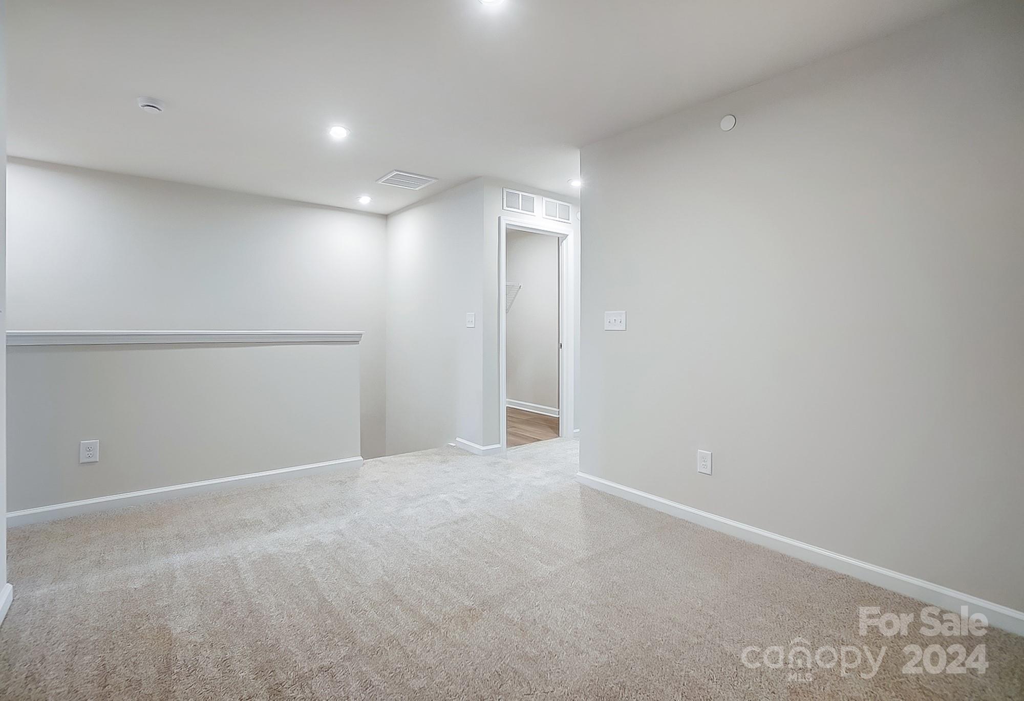 2235 Hedgecliff Road 4 Property Photo 17