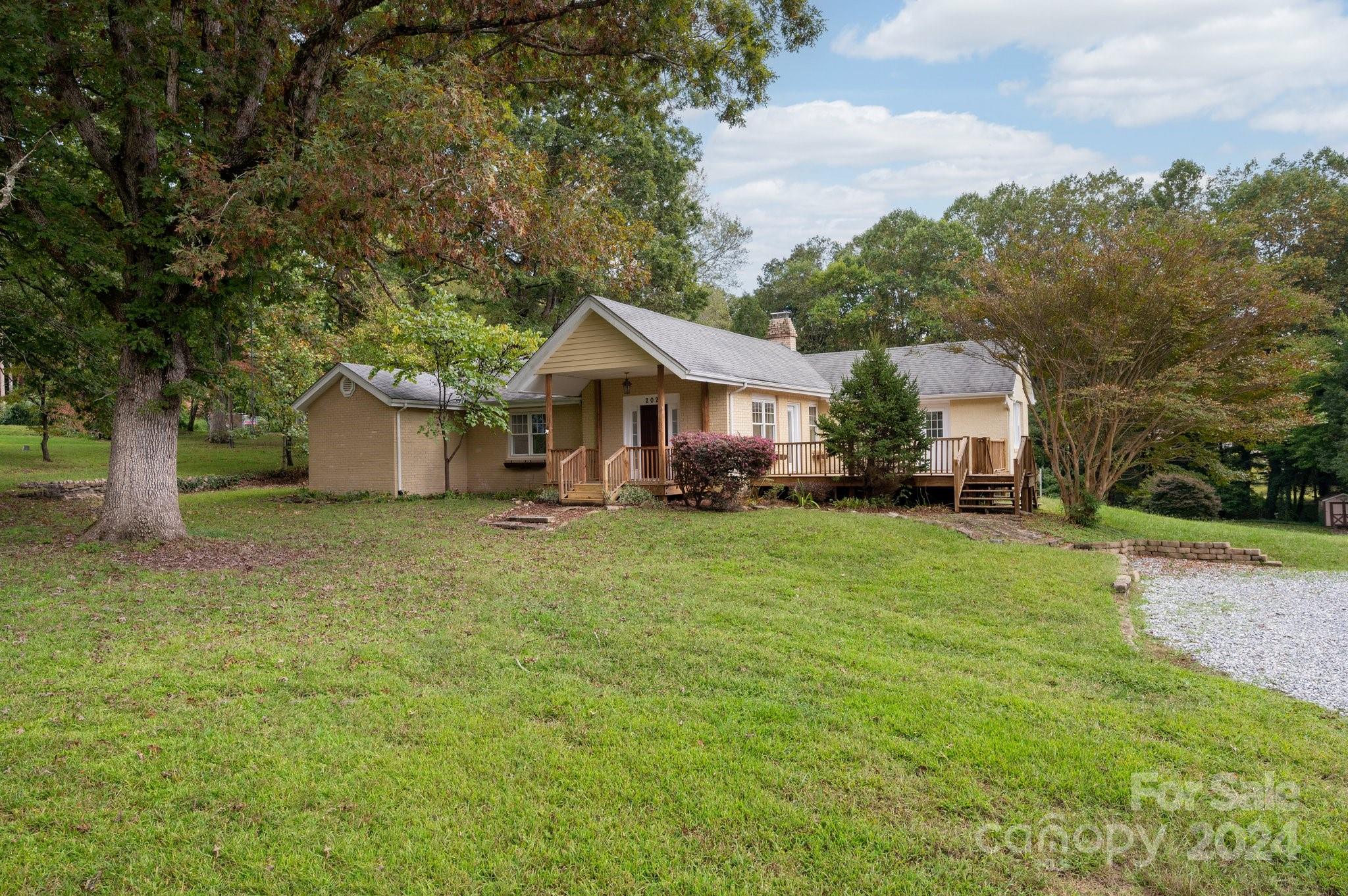 202 Ciccone Drive Property Photo 1