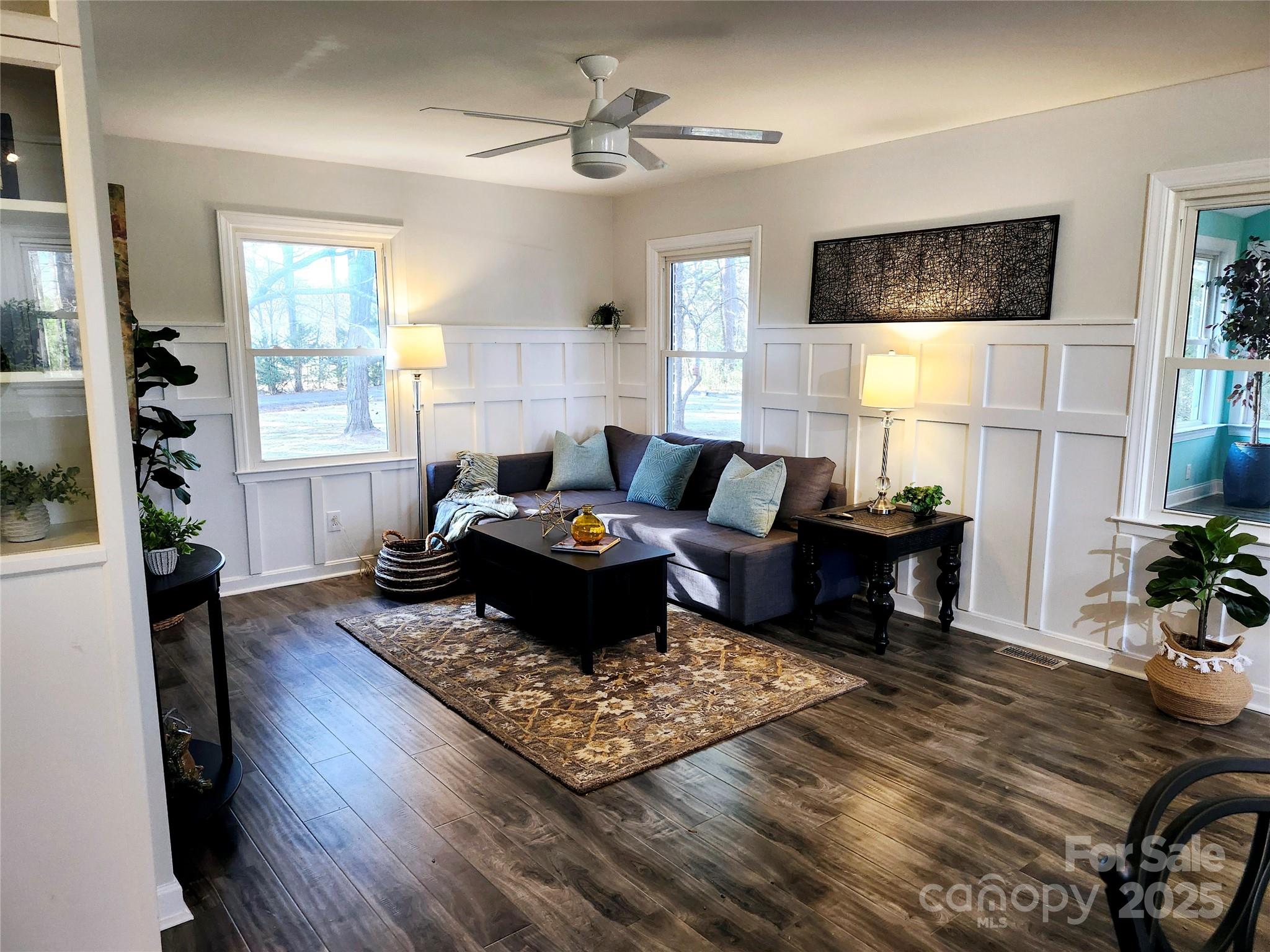 331 Sunderland Road Property Photo 8