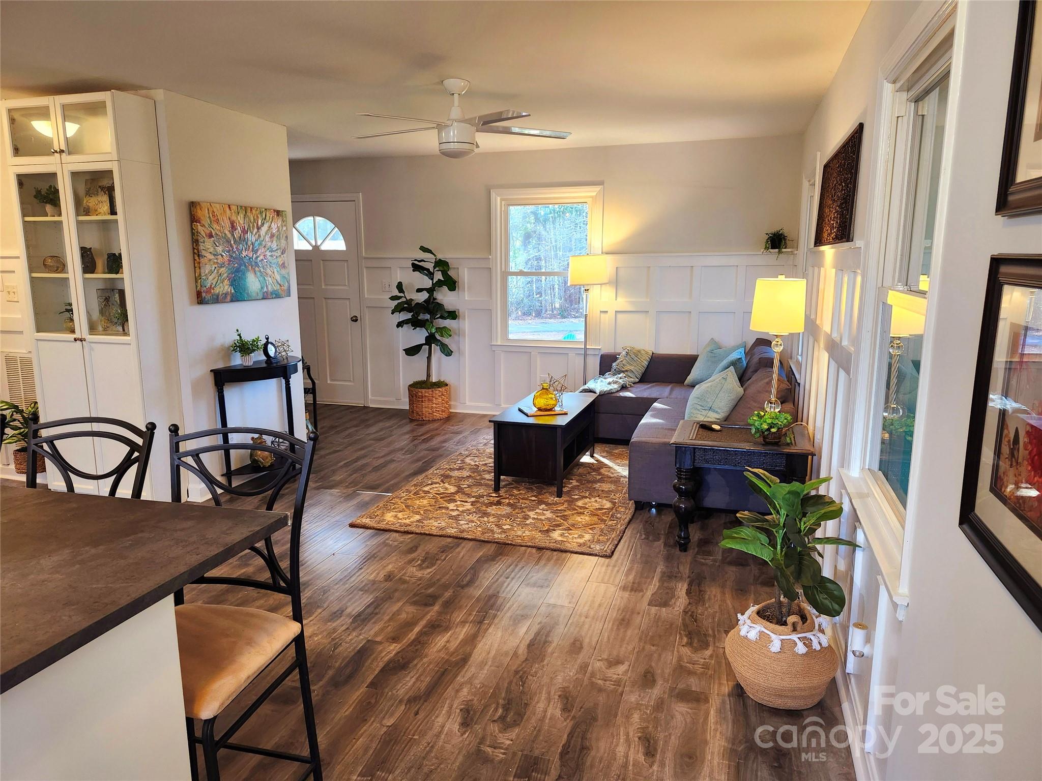 331 Sunderland Road Property Photo 9