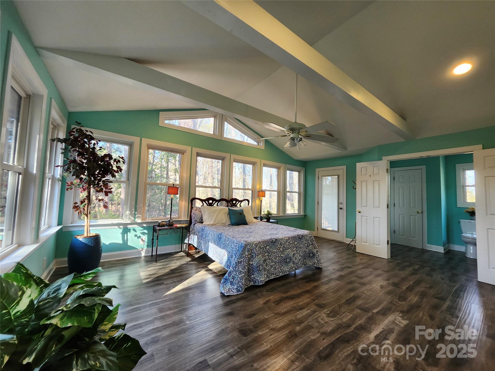 331 Sunderland Road Property Photo 14