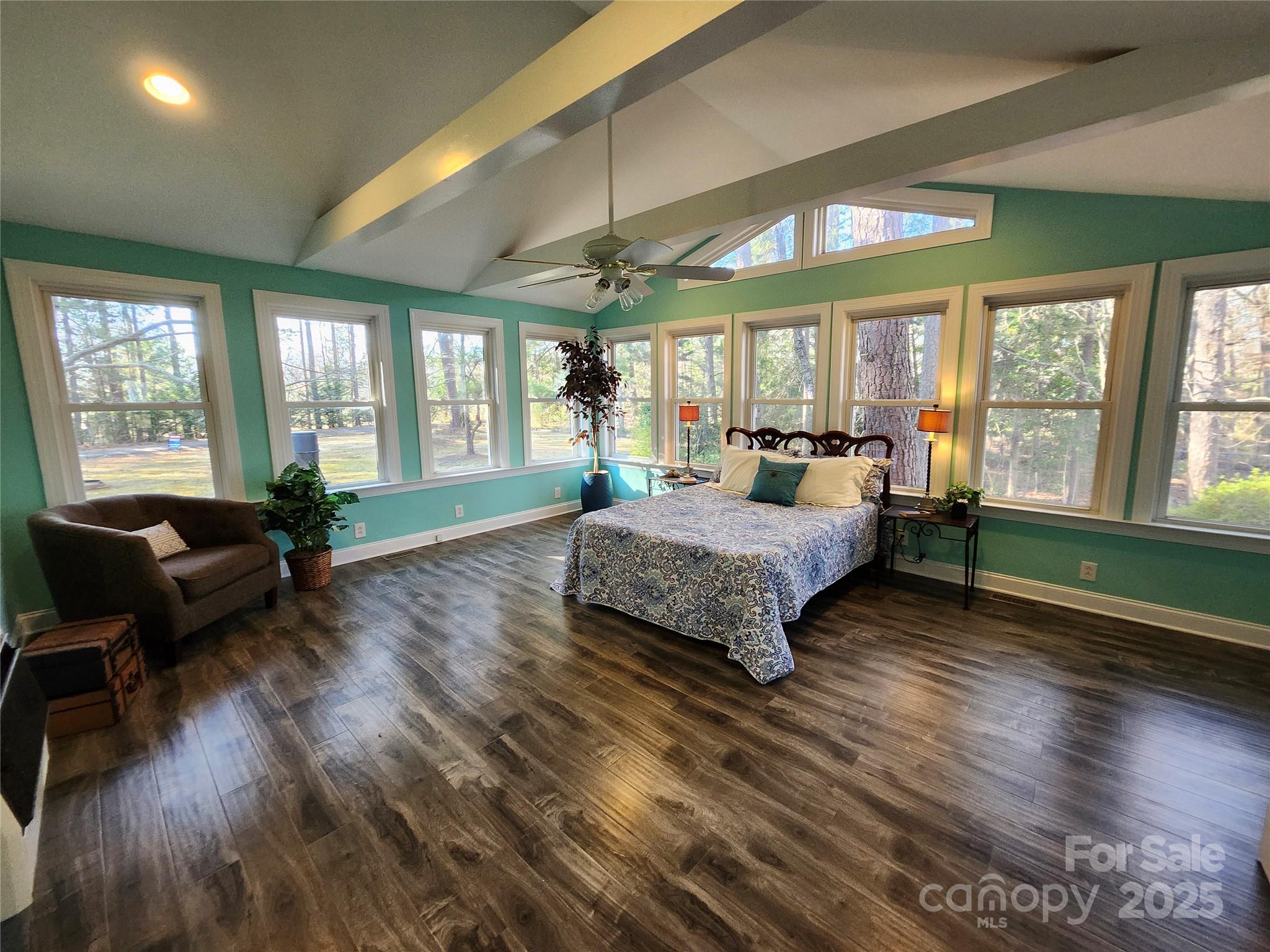 331 Sunderland Road Property Photo 16