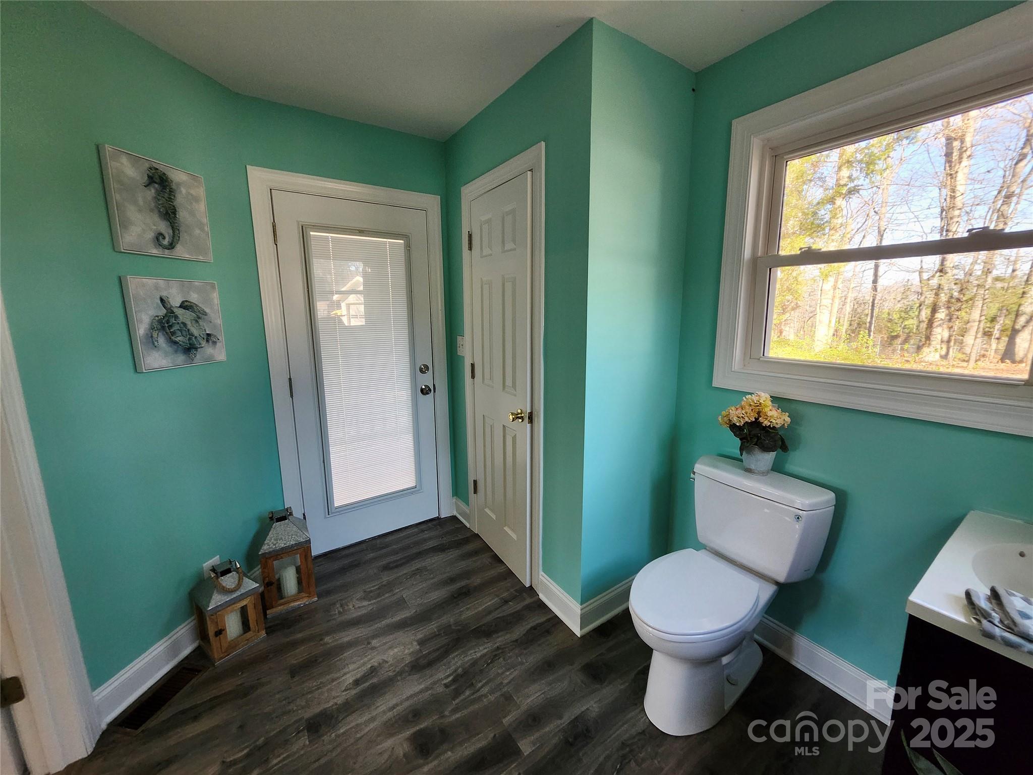 331 Sunderland Road Property Photo 17