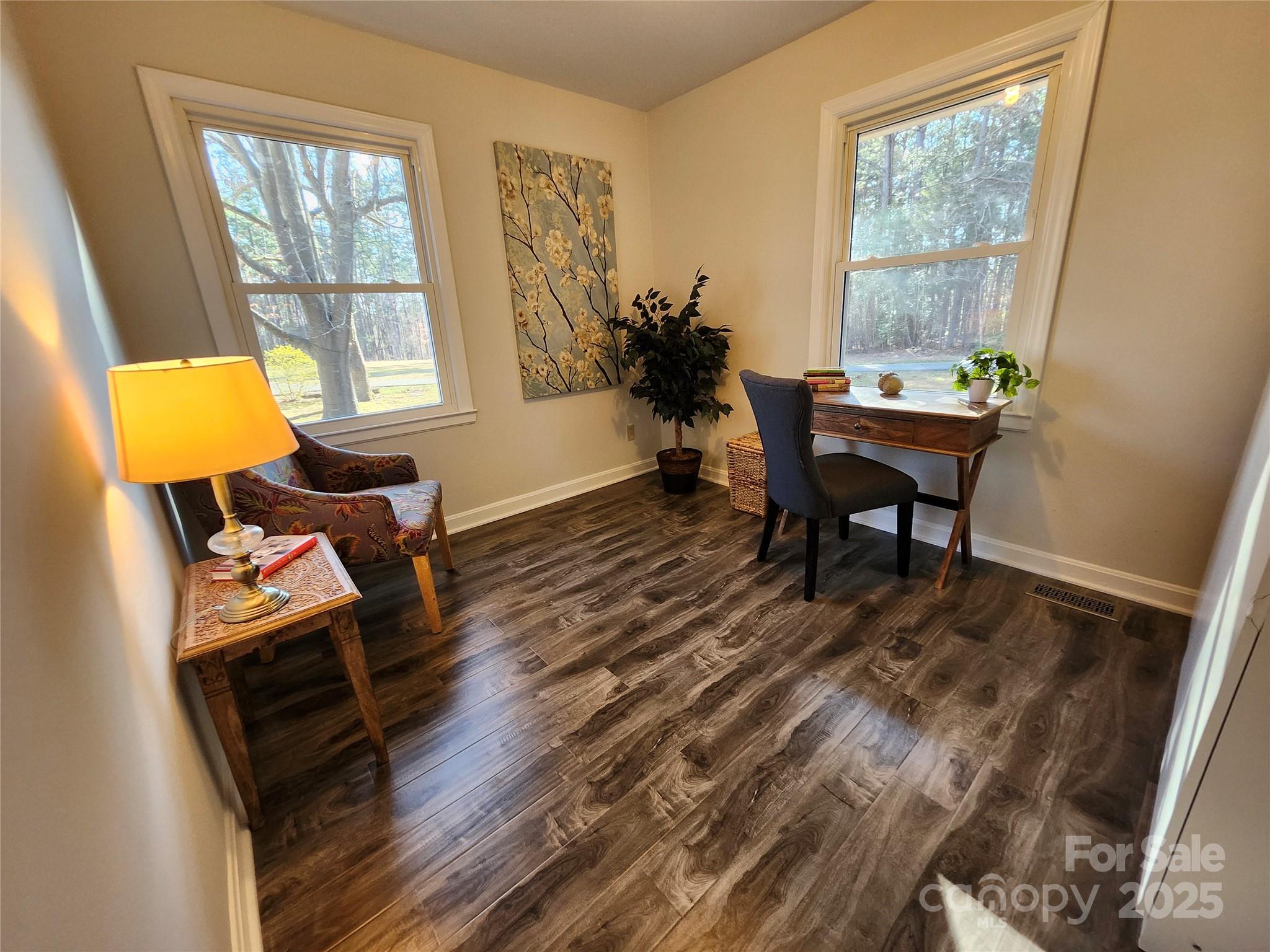331 Sunderland Road Property Photo 19