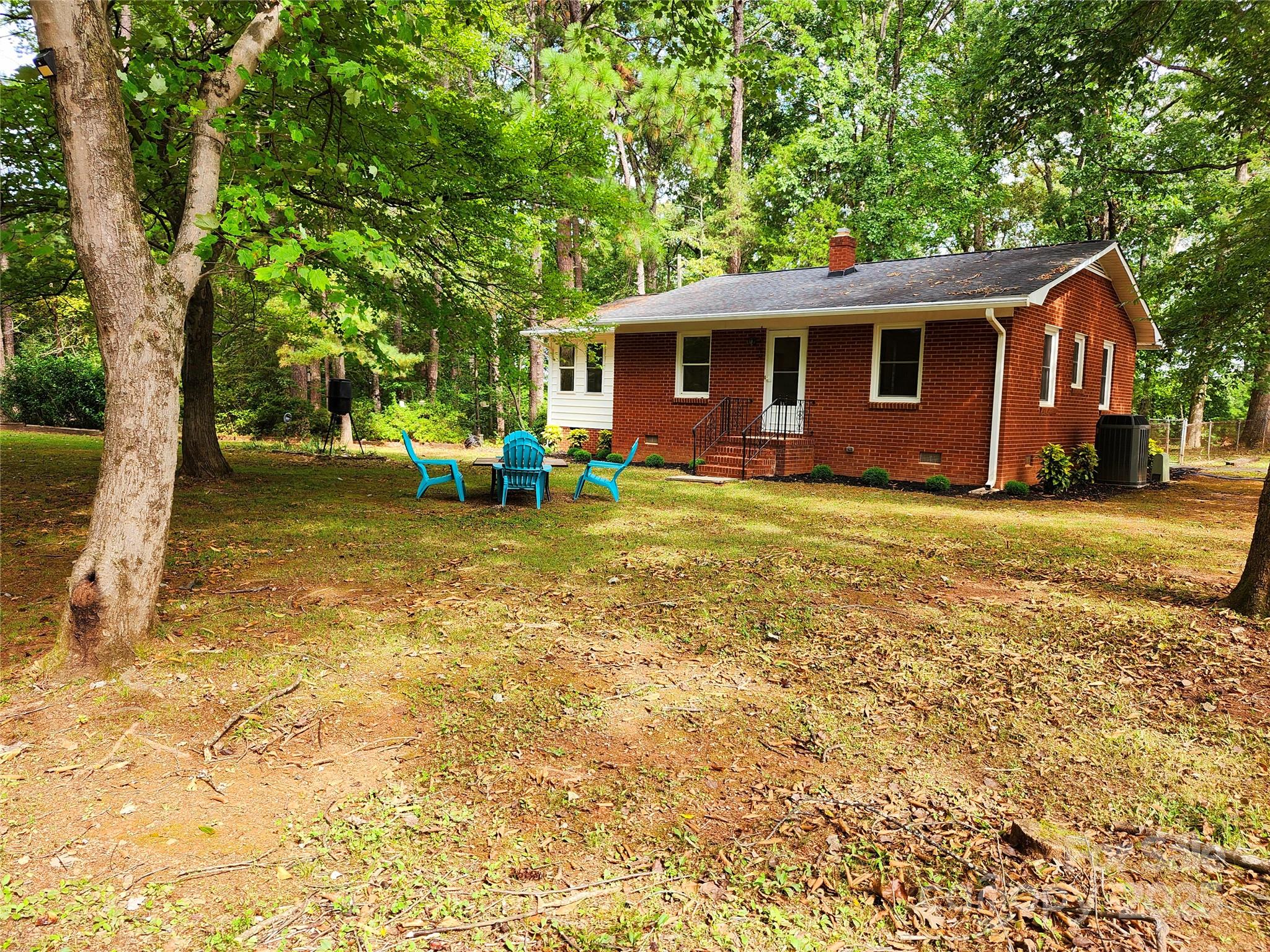 331 Sunderland Road Property Photo 23