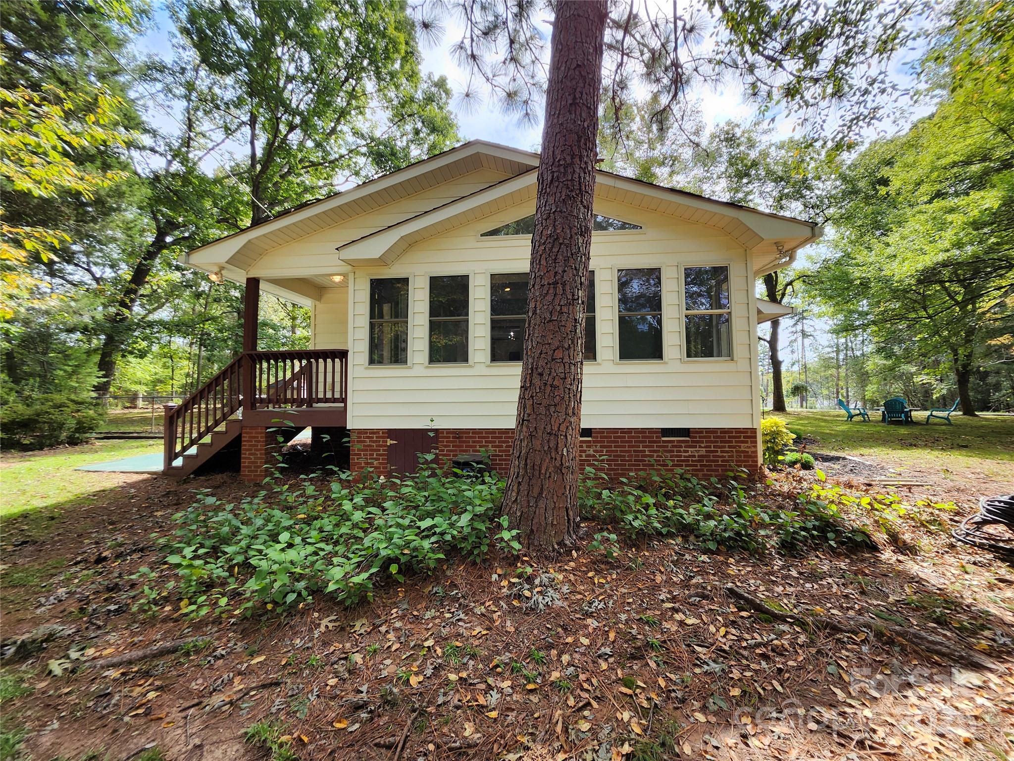 331 Sunderland Road Property Photo 24