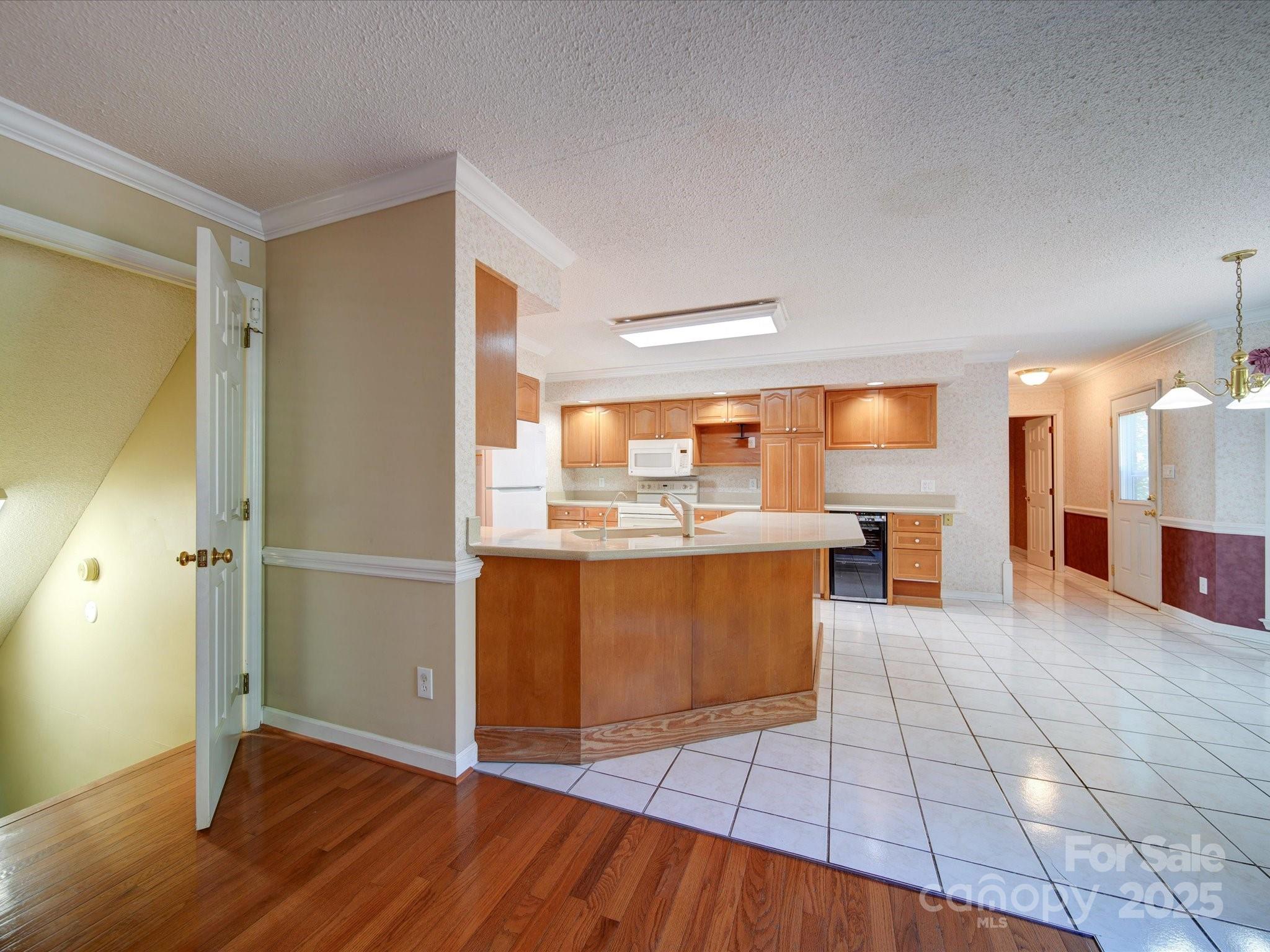 907 Weymouth Drive Property Photo 10