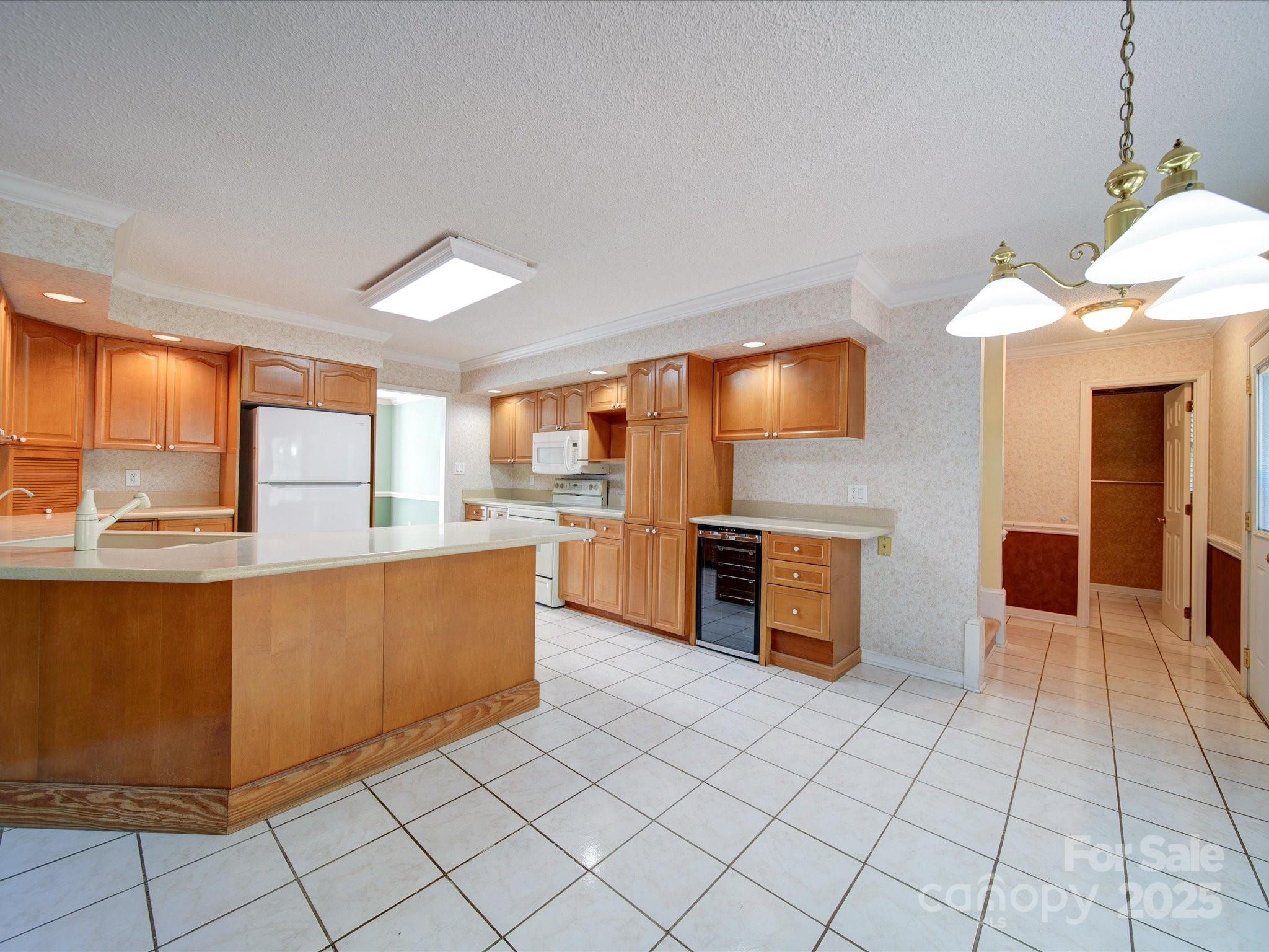 907 Weymouth Drive Property Photo 11