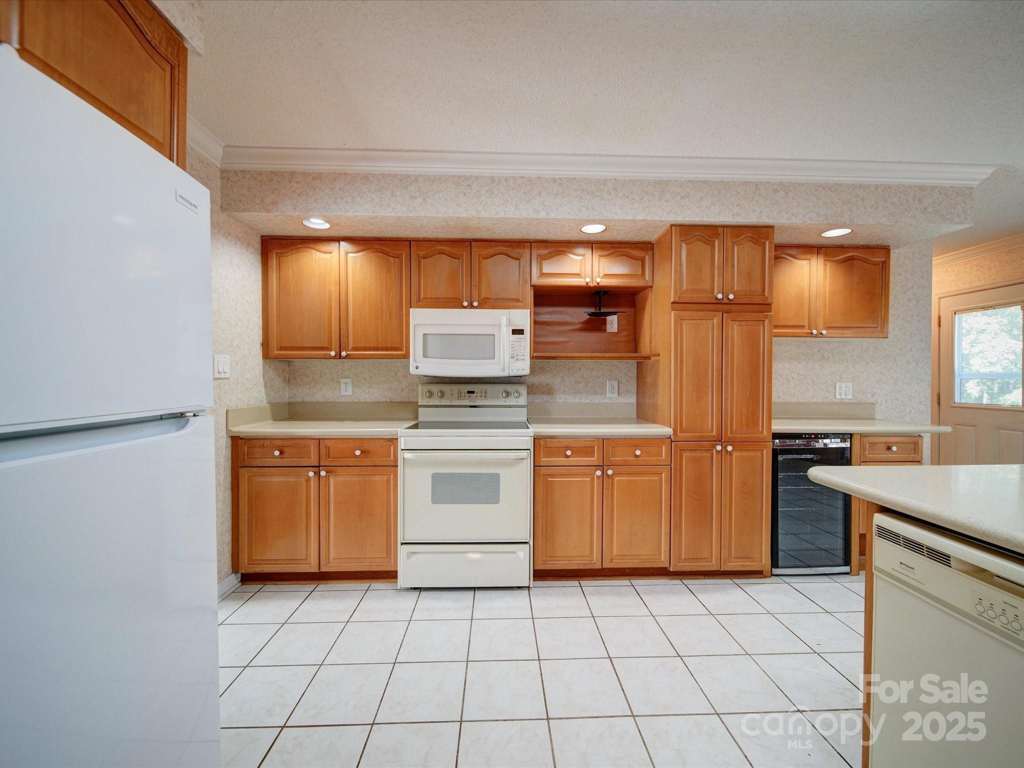 907 Weymouth Drive Property Photo 12